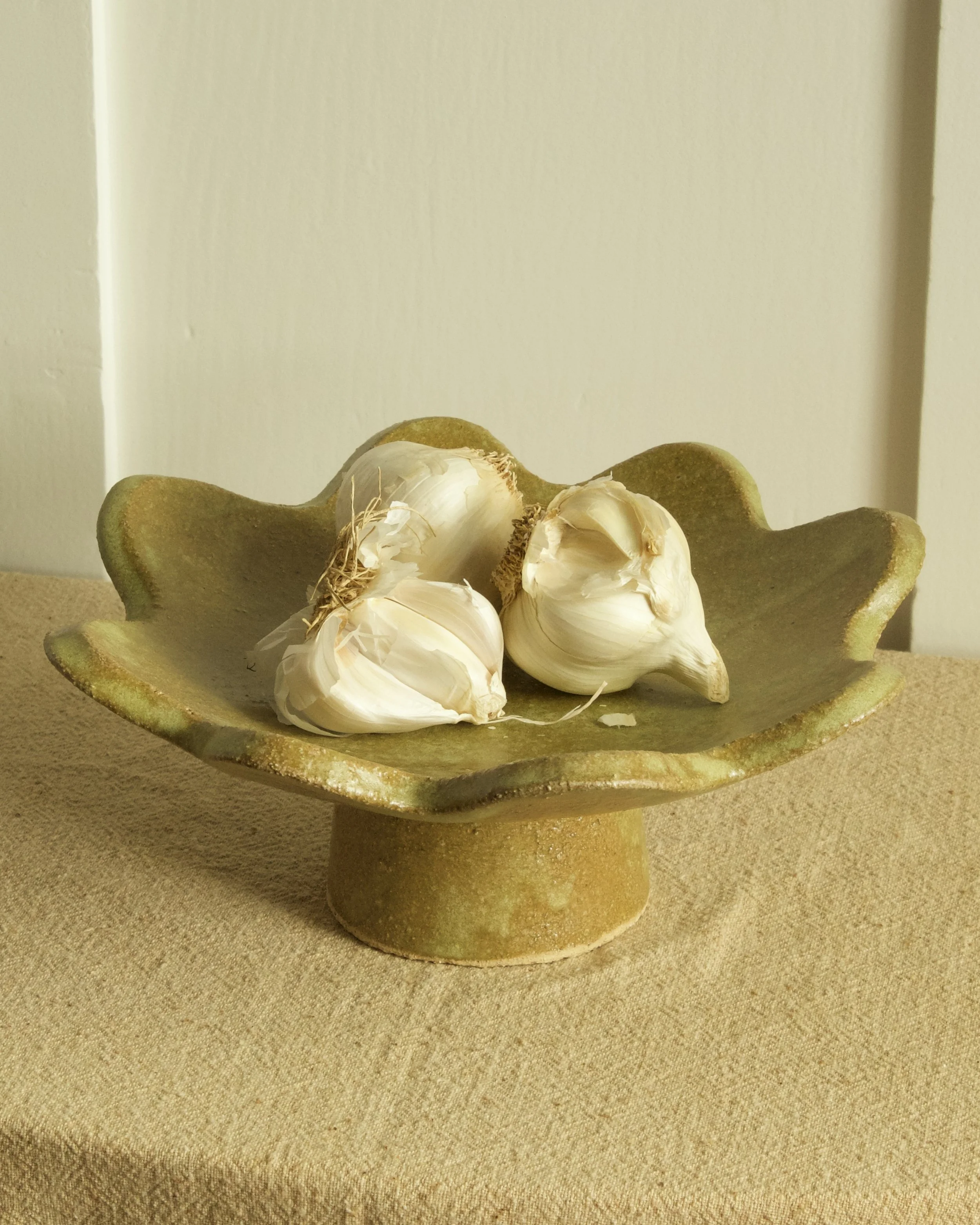 Olive Green Small Scallop Pedestal