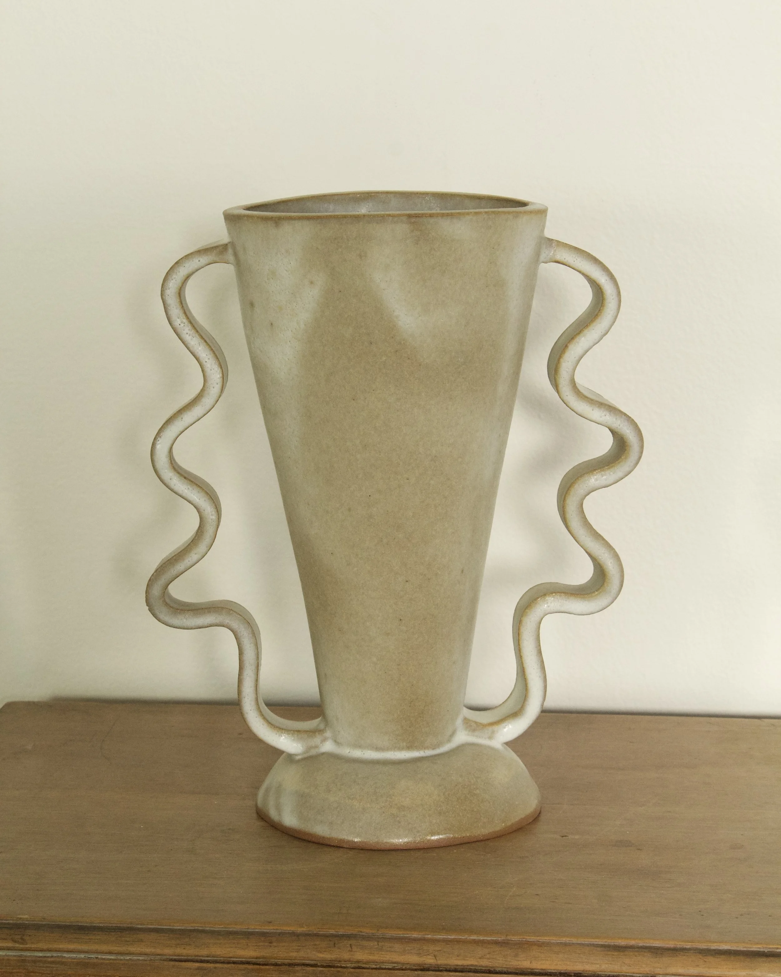 Frosted Flax Stretch Vase