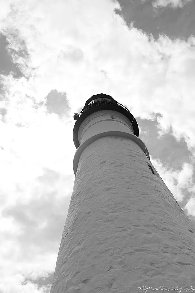 bandwlighthouse.jpg