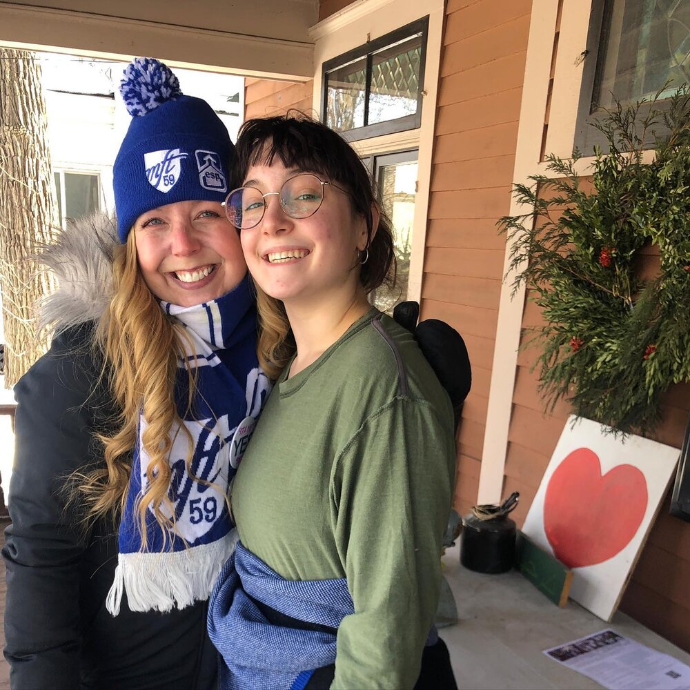 Scroll through photos for phone numbers to call!
@mftlocal59  Minneapolis teachers want to get back to work! I was so thrilled to a talk with a crew of Pratt teachers on my porch including Johanna&rsquo;s fifth grade teacher. I am encouraged to hear 