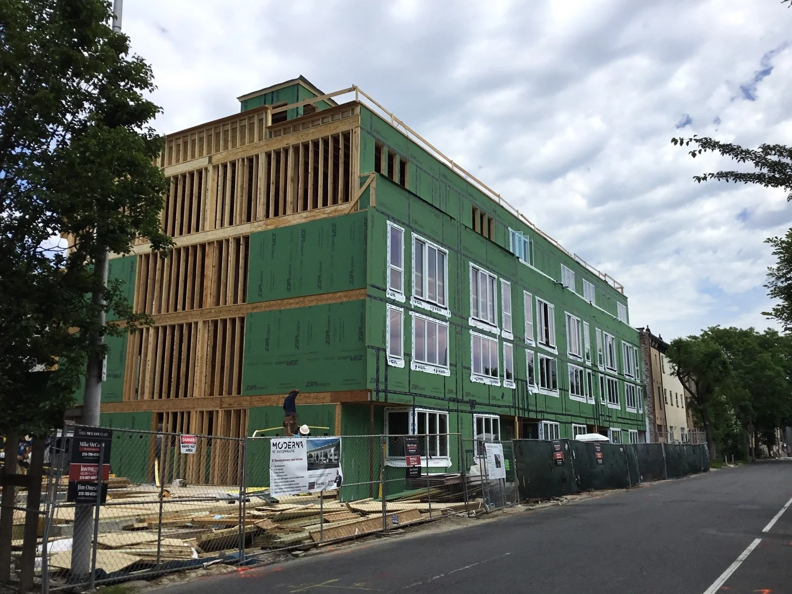 2031 Lombard May2019-02.jpg