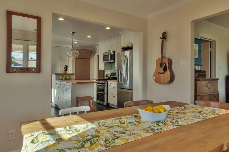 dining room.jpg