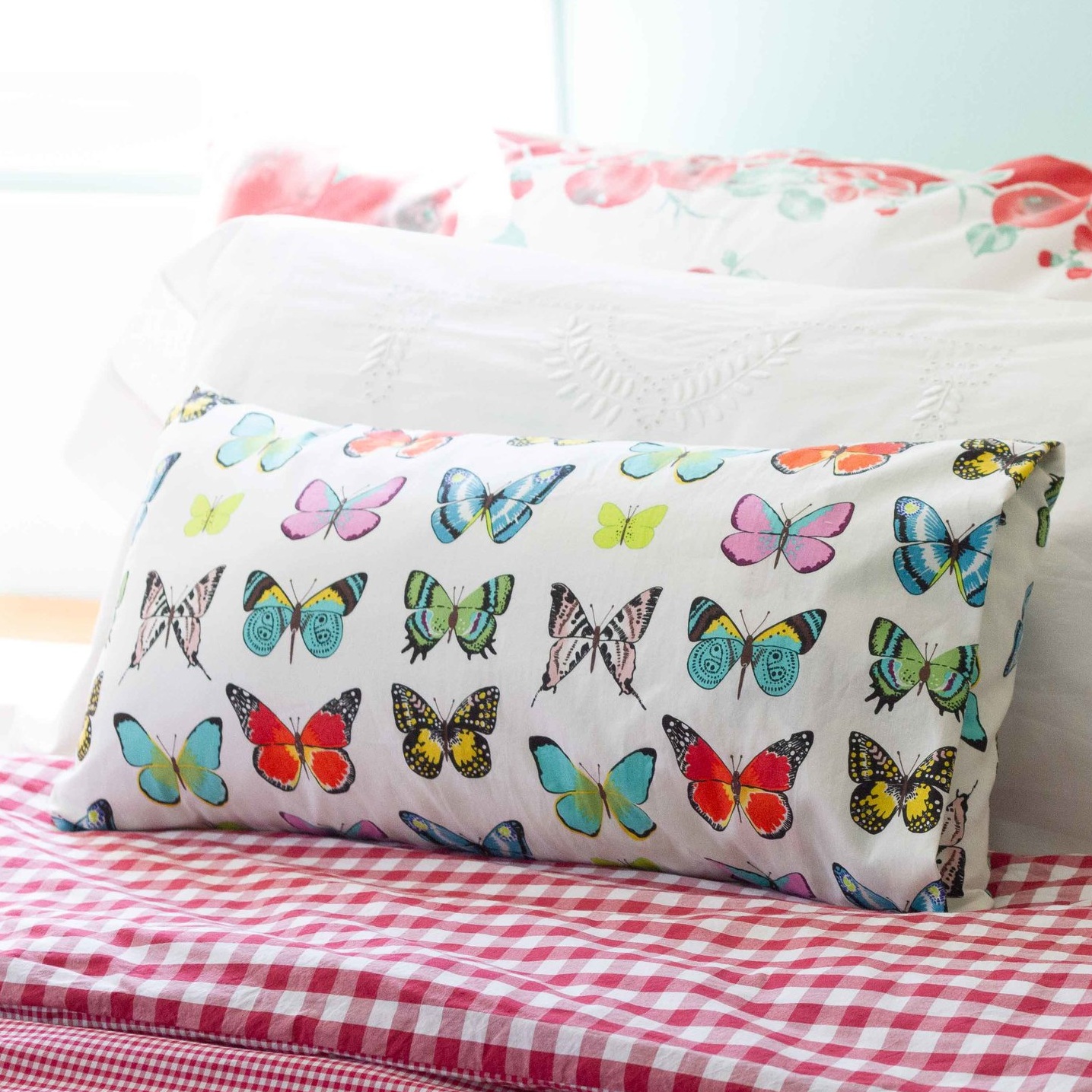 Pillowcase with overlapped ends