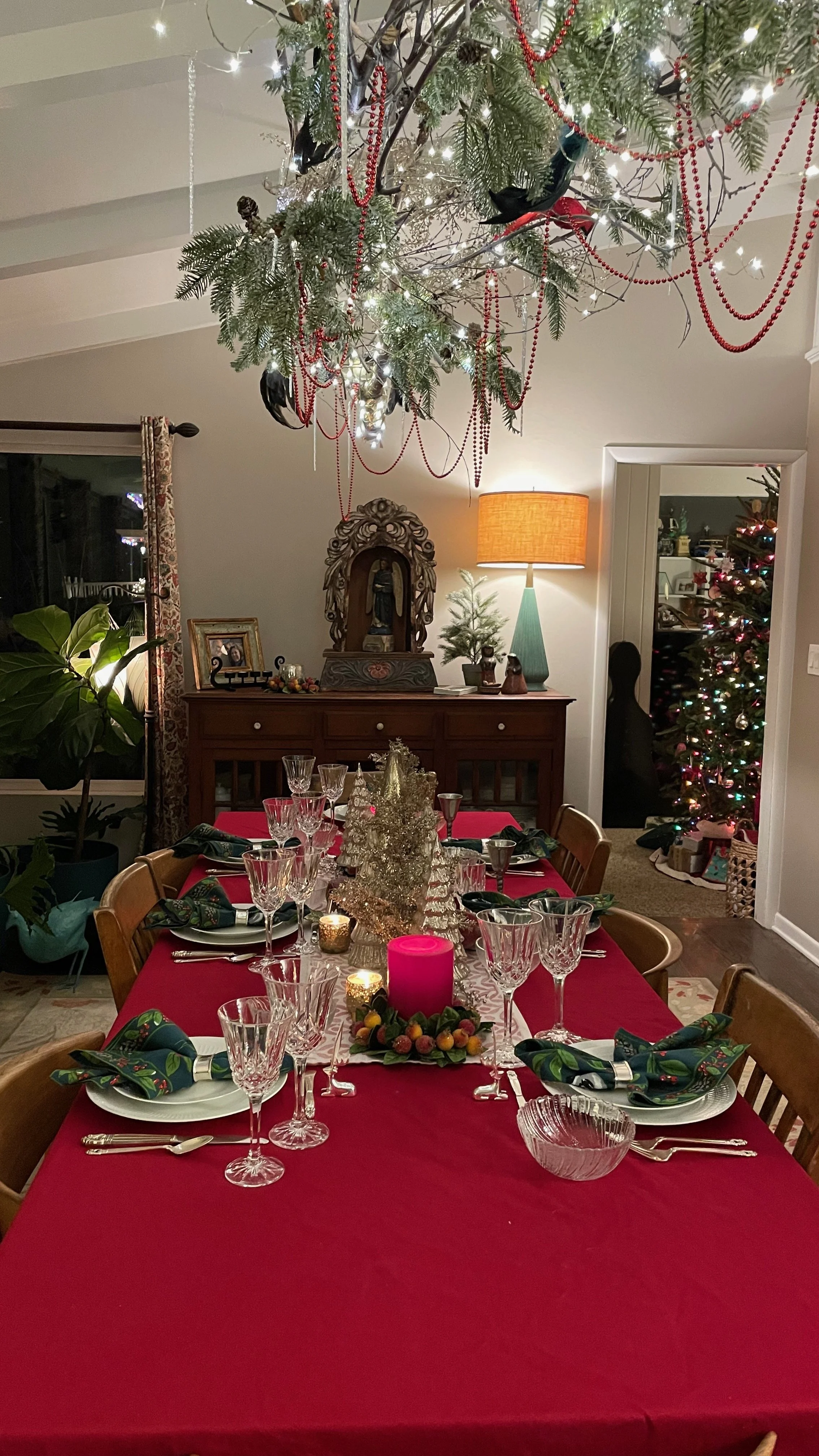 christmas eve tablescape with Ralph Lauren's Claire china pattern
