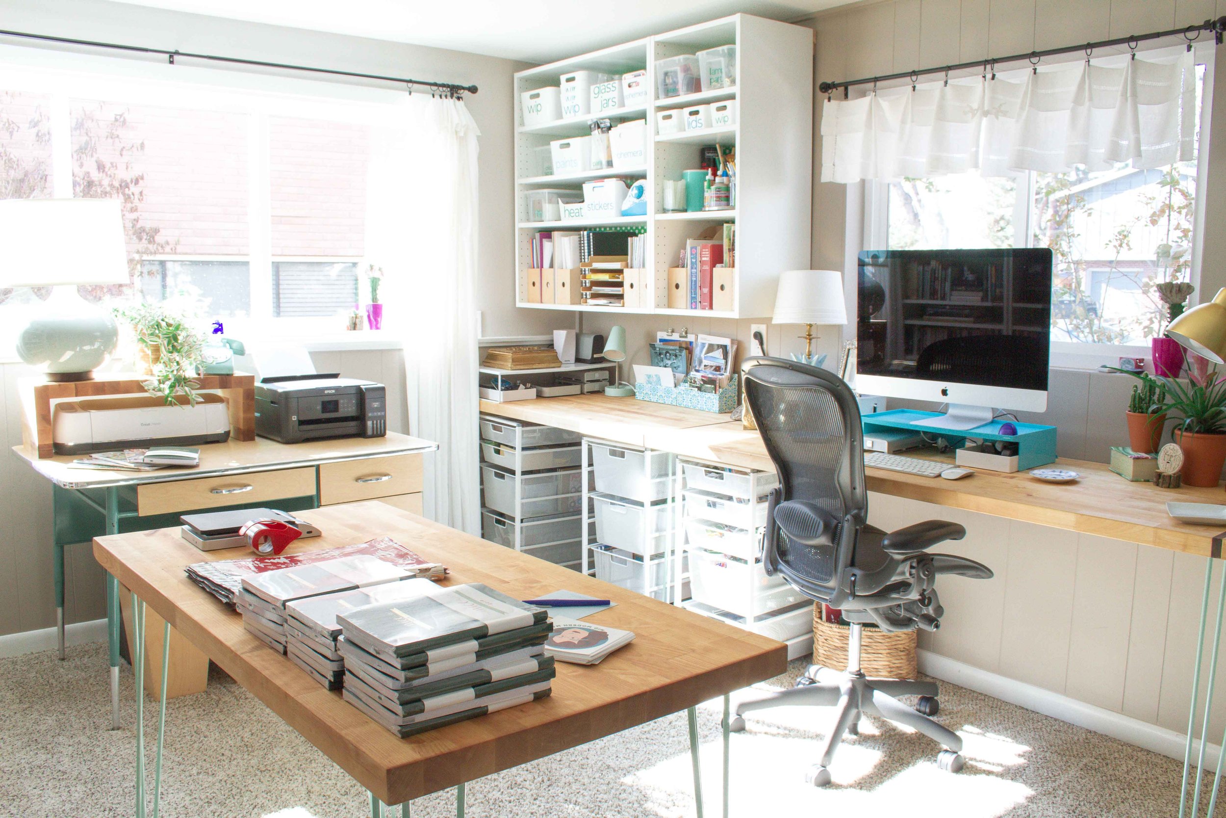 7 Things You Need to Create the perfect Cricut workspace for your