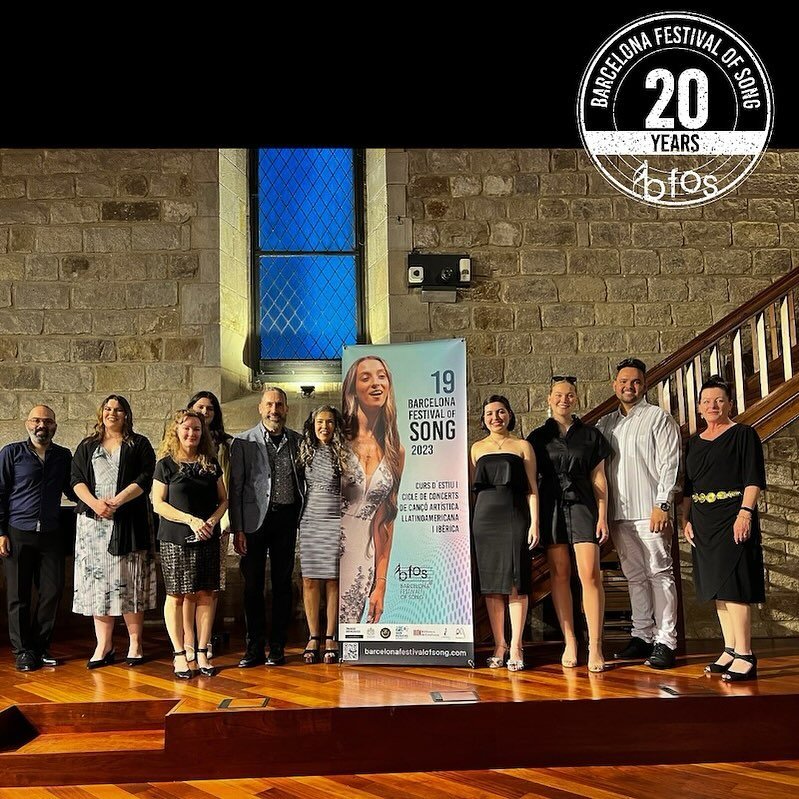 As 2023 comes to an end, we fondly remember the super-talented singers and pianists who participated in the 19th Barcelona Festival of Song. They have enriched our fabulous family of intelligent, creative, and adventurous musicians who share a love f