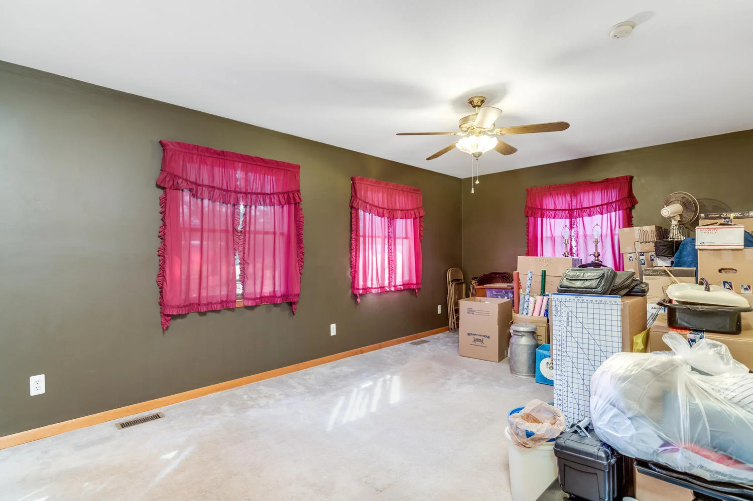 7210 Sheldon Rd Belleville MI-large-010-36-7210 Sheldon Road Van Buren-1500x1000-72dpi.jpg