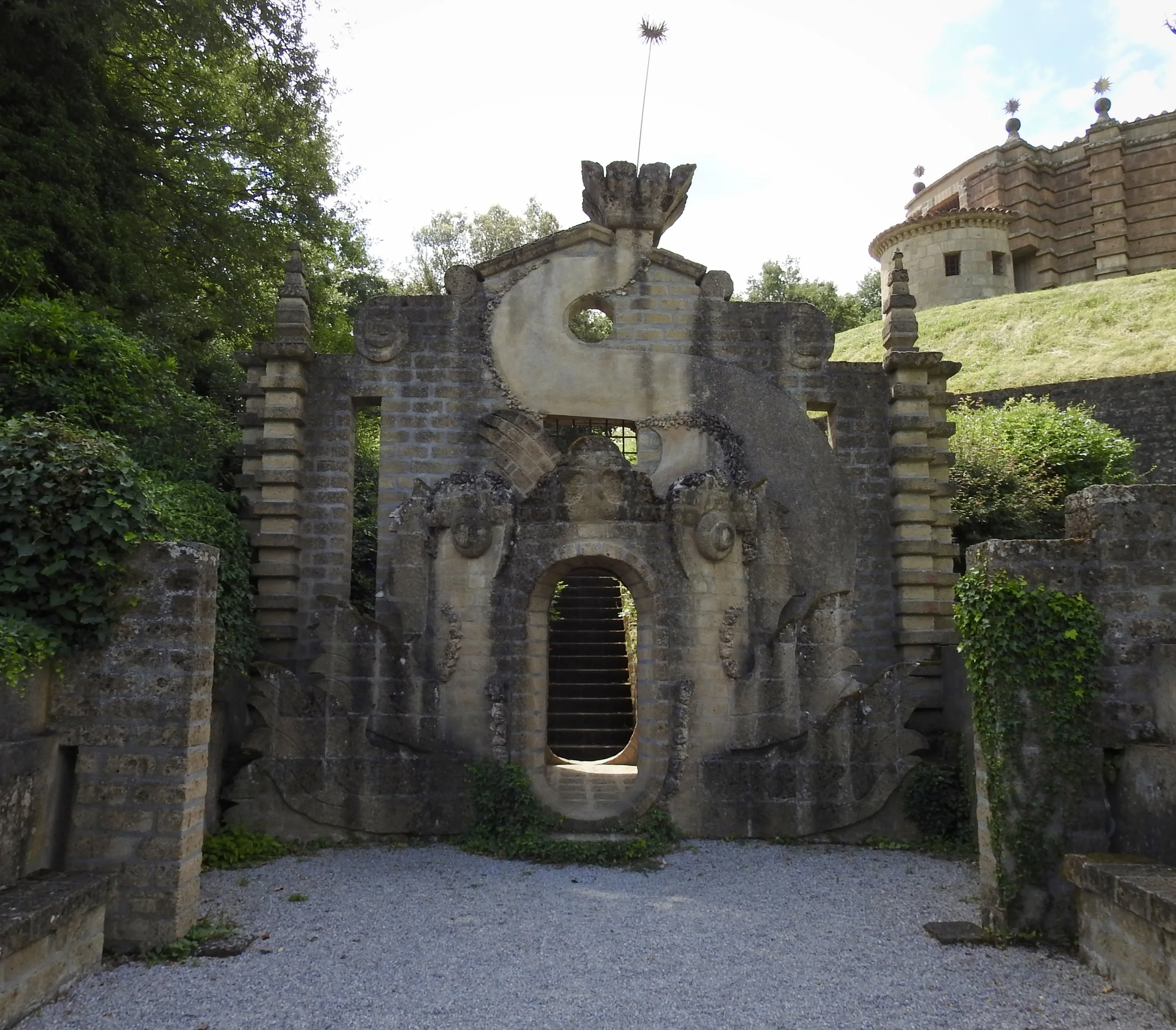 Open-mouthed sea creature-cum-entranceway at la Scarzuola. Photo by Renée DeVoe Mertz.