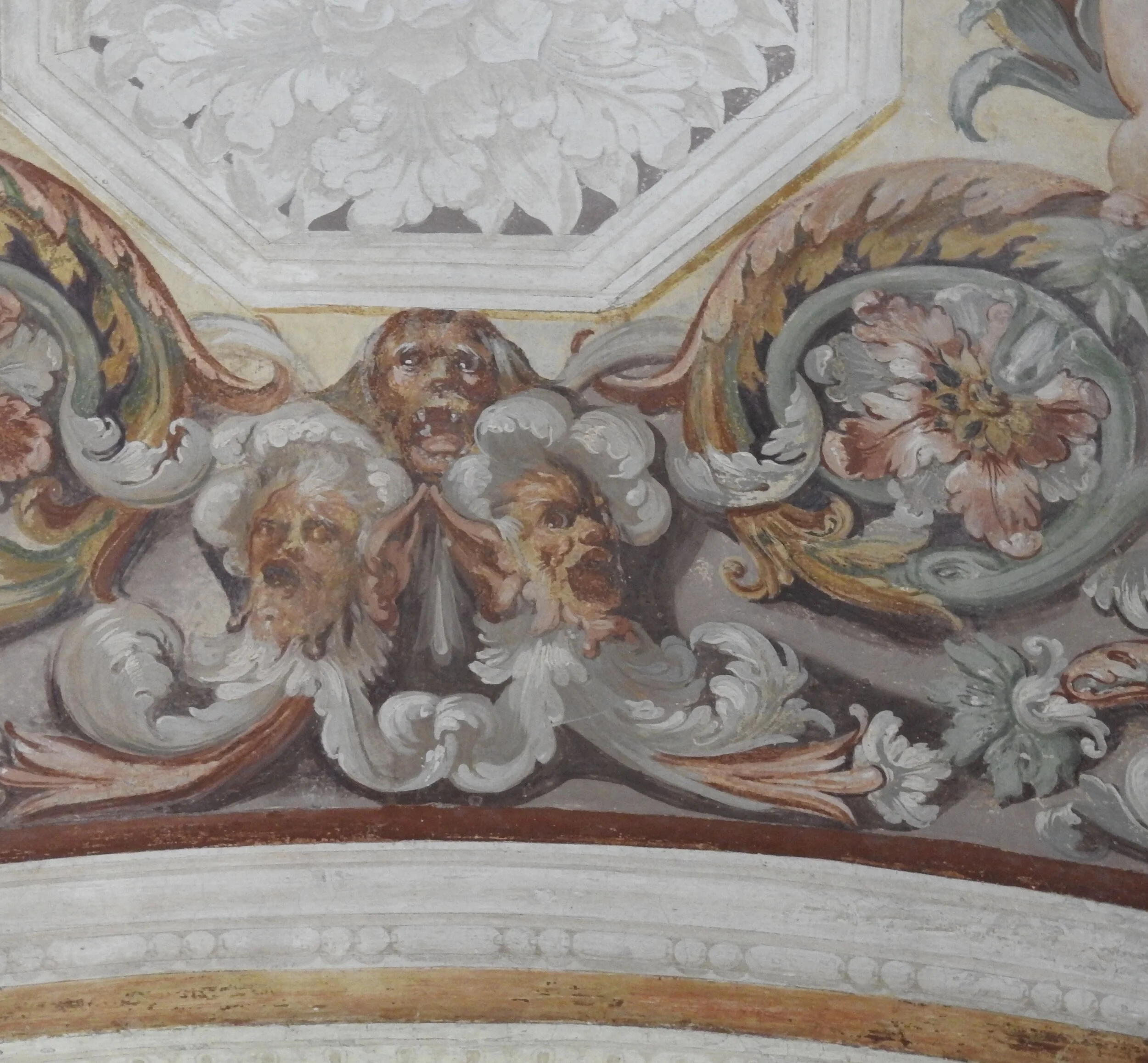 Detail of frescoes inside the loggia of Villa Lante’s Palazzina Montalto. Bagnaia, Viterbo, Italy. Photo by Renée DeVoe Mertz.