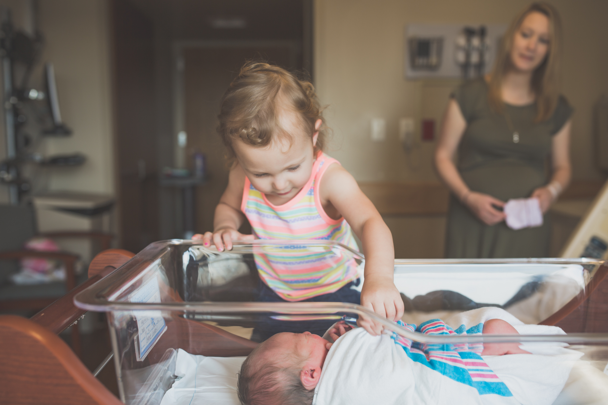 Newborn lifestyle home hospital fresh 48 studio Session Cara Peterson Photography Rockford IL-5.jpg