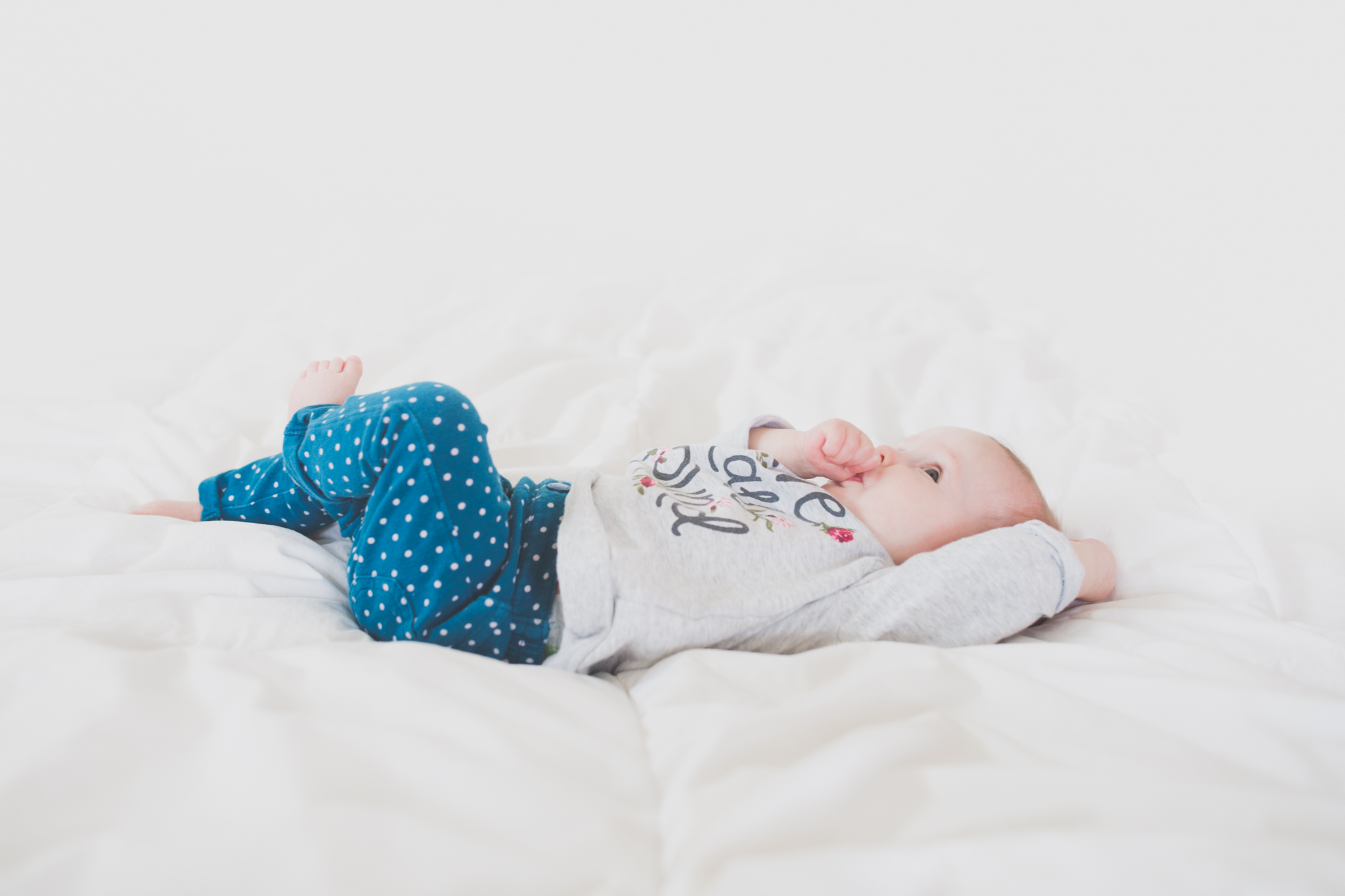 Milestone cake smash Newborn Studio Session | Cara Peterson Photography Rockford IL-4-2.jpg