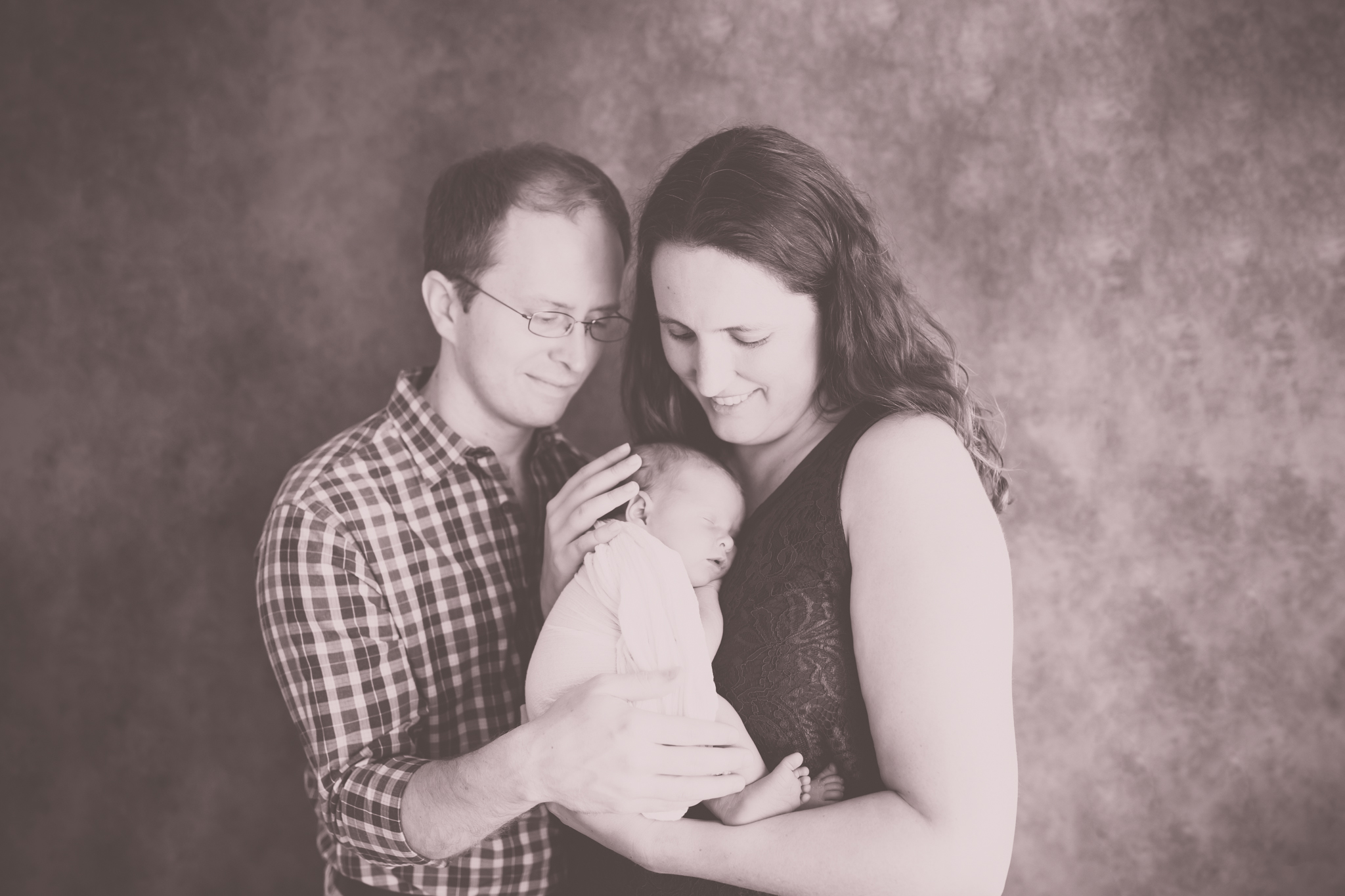 Milestone cake smash Newborn Studio Session | Cara Peterson Photography Rockford IL-4-4.jpg