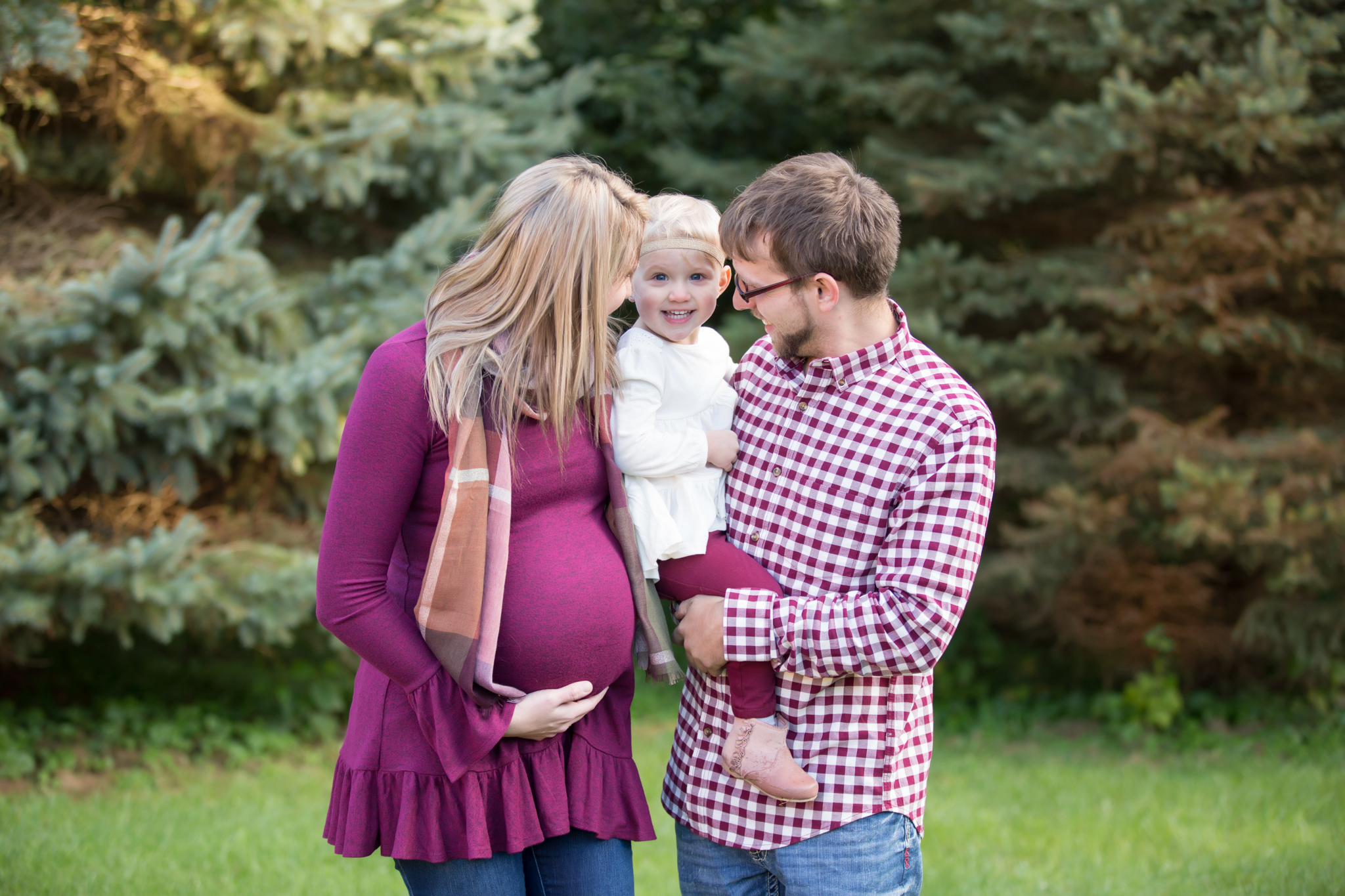 Maternity Lifestyle Home Newborn Session | Cara Peterson Photography Rockford IL-2.jpg