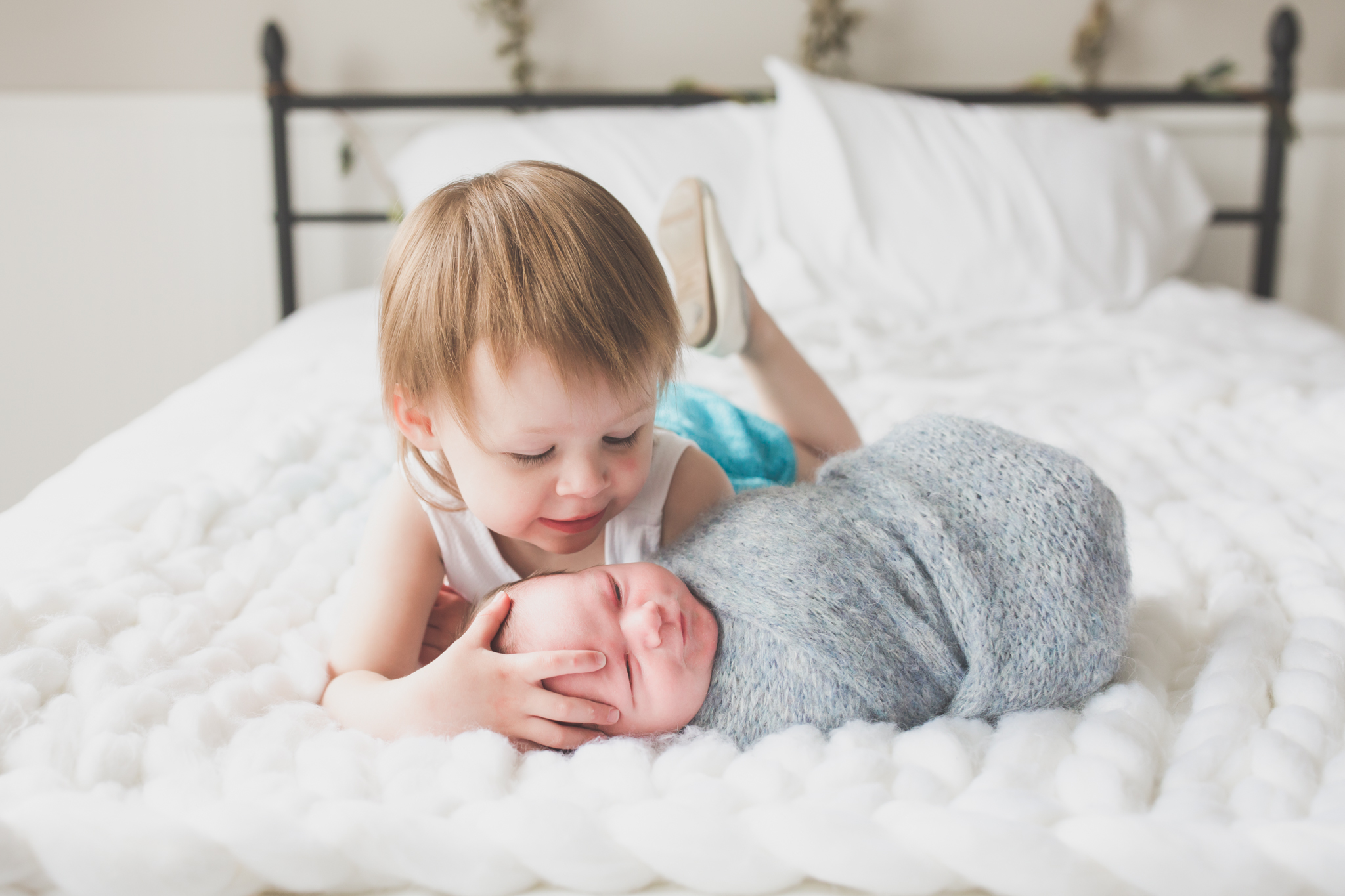 Sibling photos Newborn session photographer lifestyle studio - Cara Peterson Photography Rockford IL-3-4.jpg