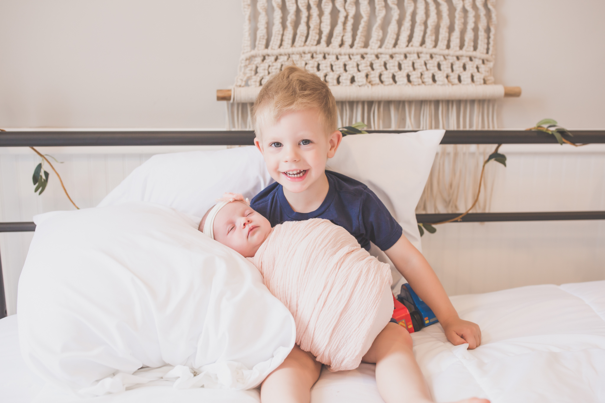 Sibling photos Newborn session photographer lifestyle studio - Cara Peterson Photography Rockford IL-4.jpg