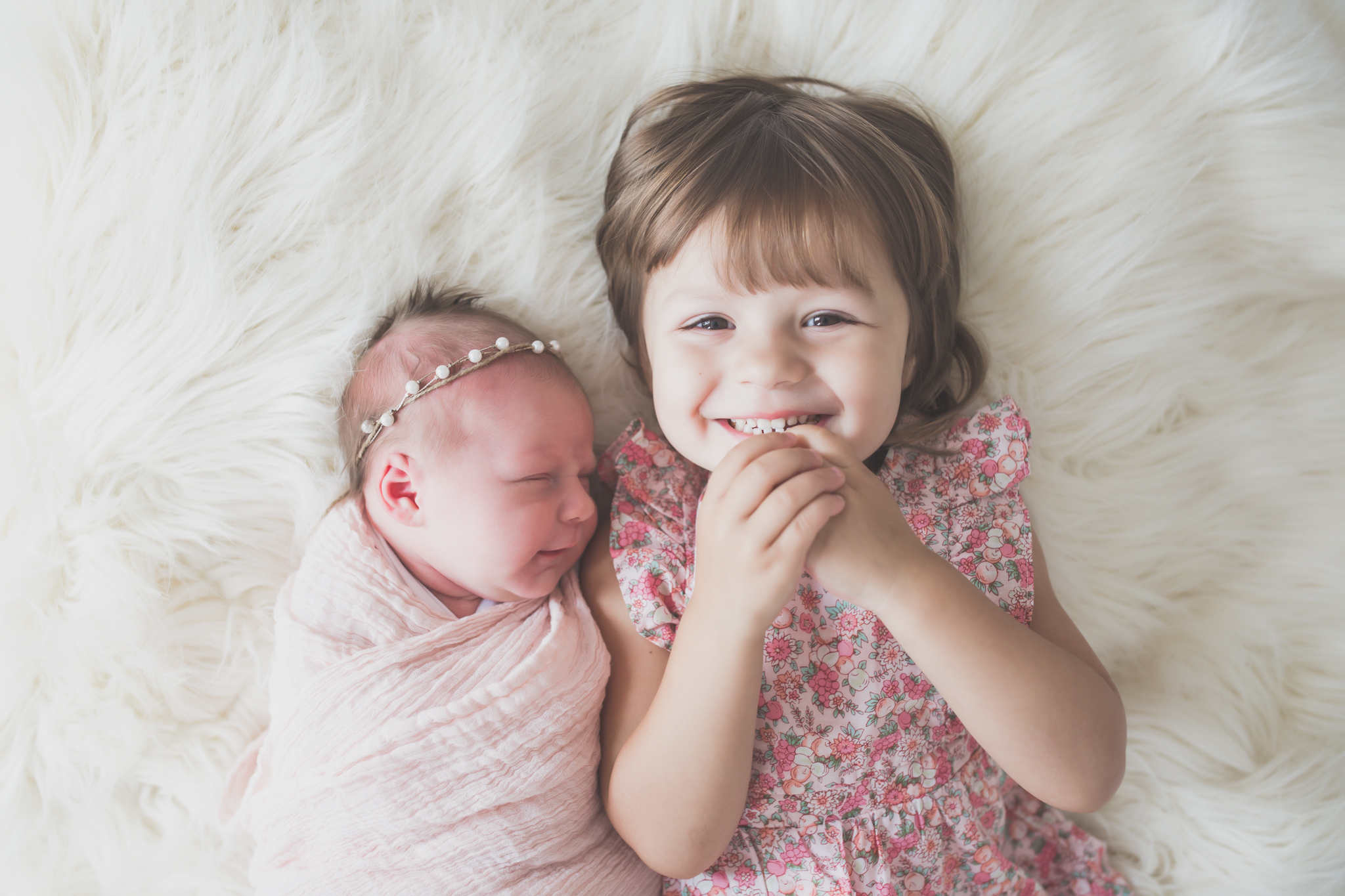 Sibling photos Newborn session photographer lifestyle studio - Cara Peterson Photography Rockford IL-8-2.jpg