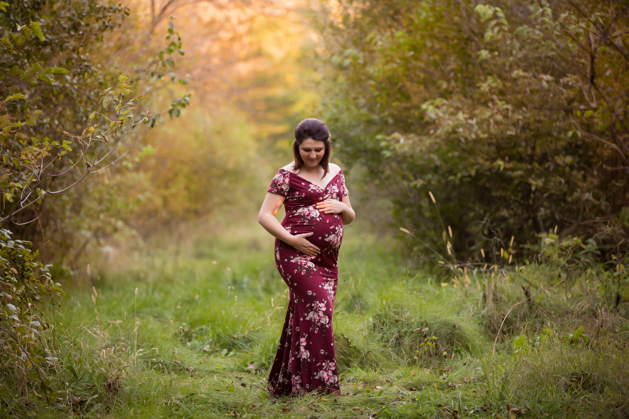 Family Fall Sessions wiht colorful leaves maternity, pet poses  - Cara Peterson Photography Rockford IL-14.jpg