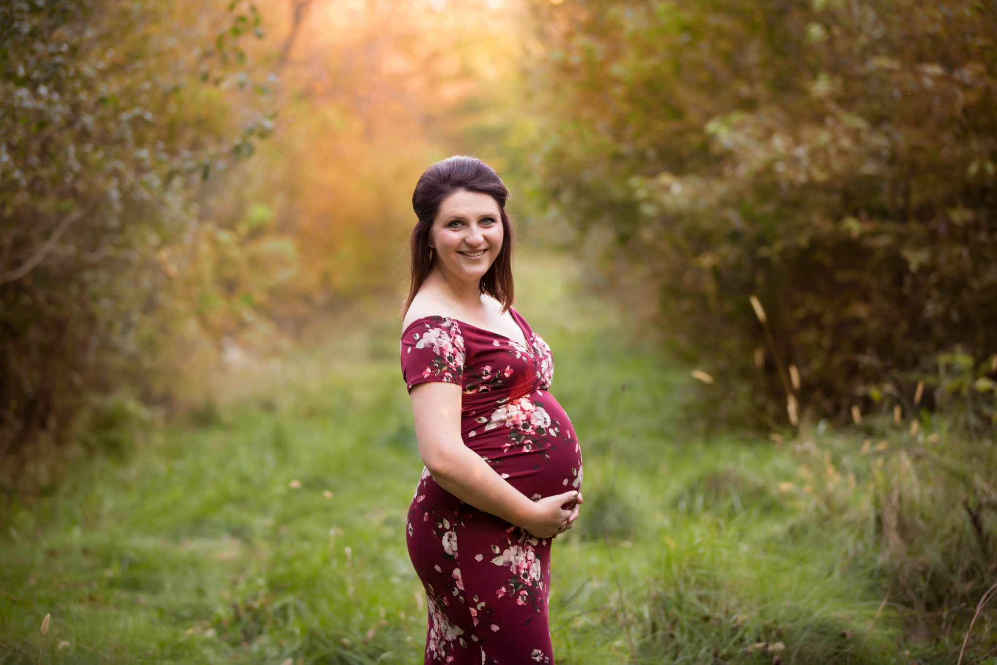 Family Fall Sessions wiht colorful leaves maternity, pet poses  - Cara Peterson Photography Rockford IL-15.jpg