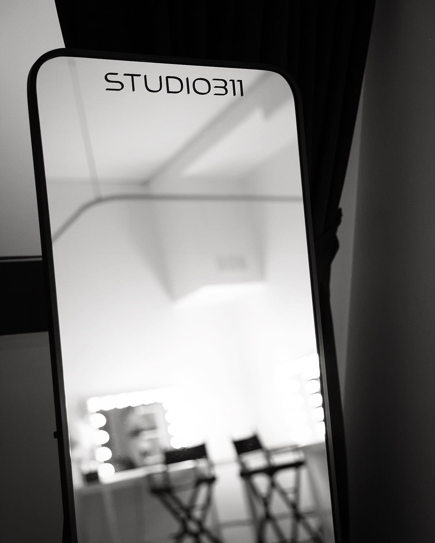 Looking for a creative space ? 
Studio 311 is open 7 days a week 📸 
For more information contact us at info@studio311.com.au 

#studio311 #studiohire #creativespace #sydney