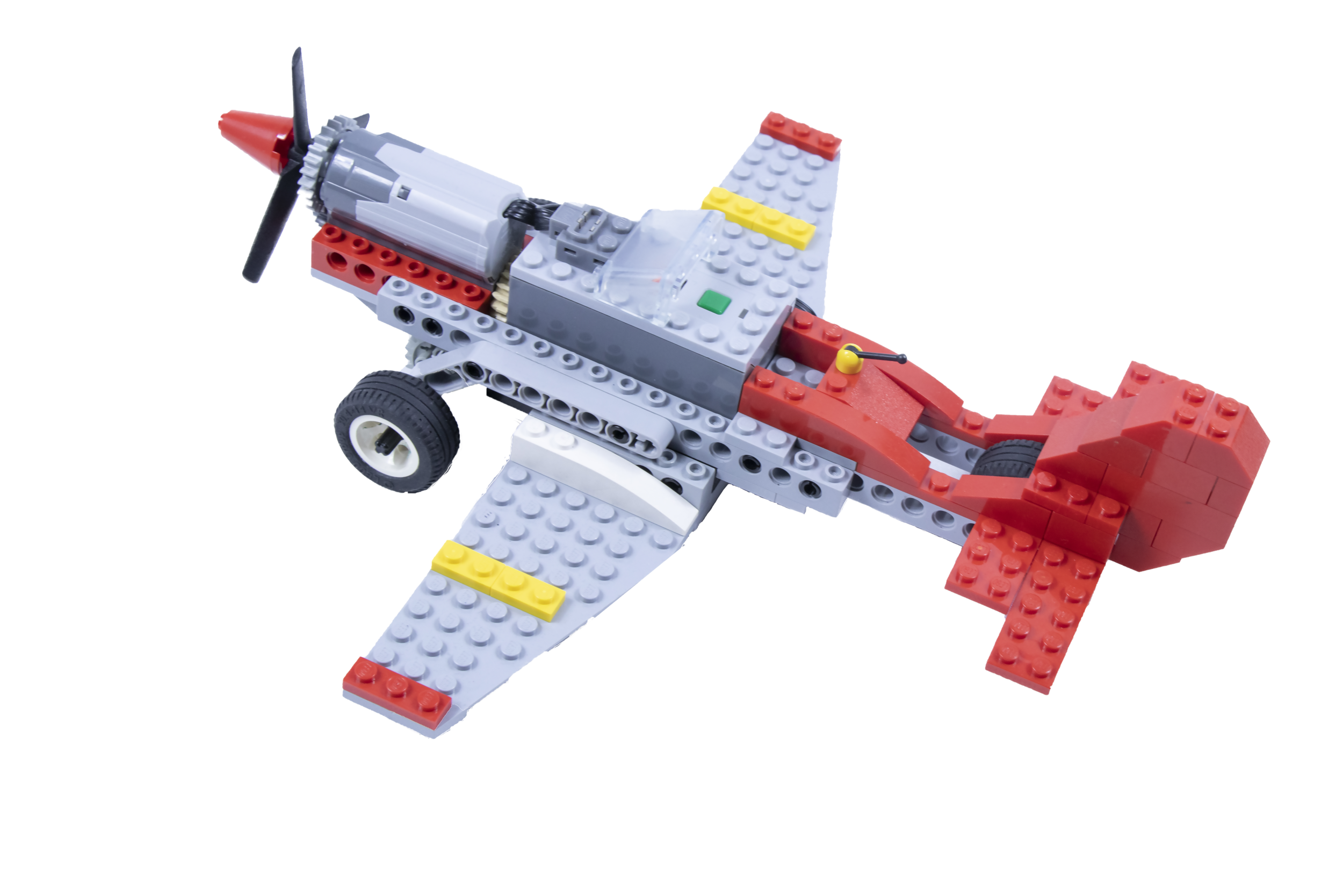 Nothing sparks the young imagination more than building these motorized sets!