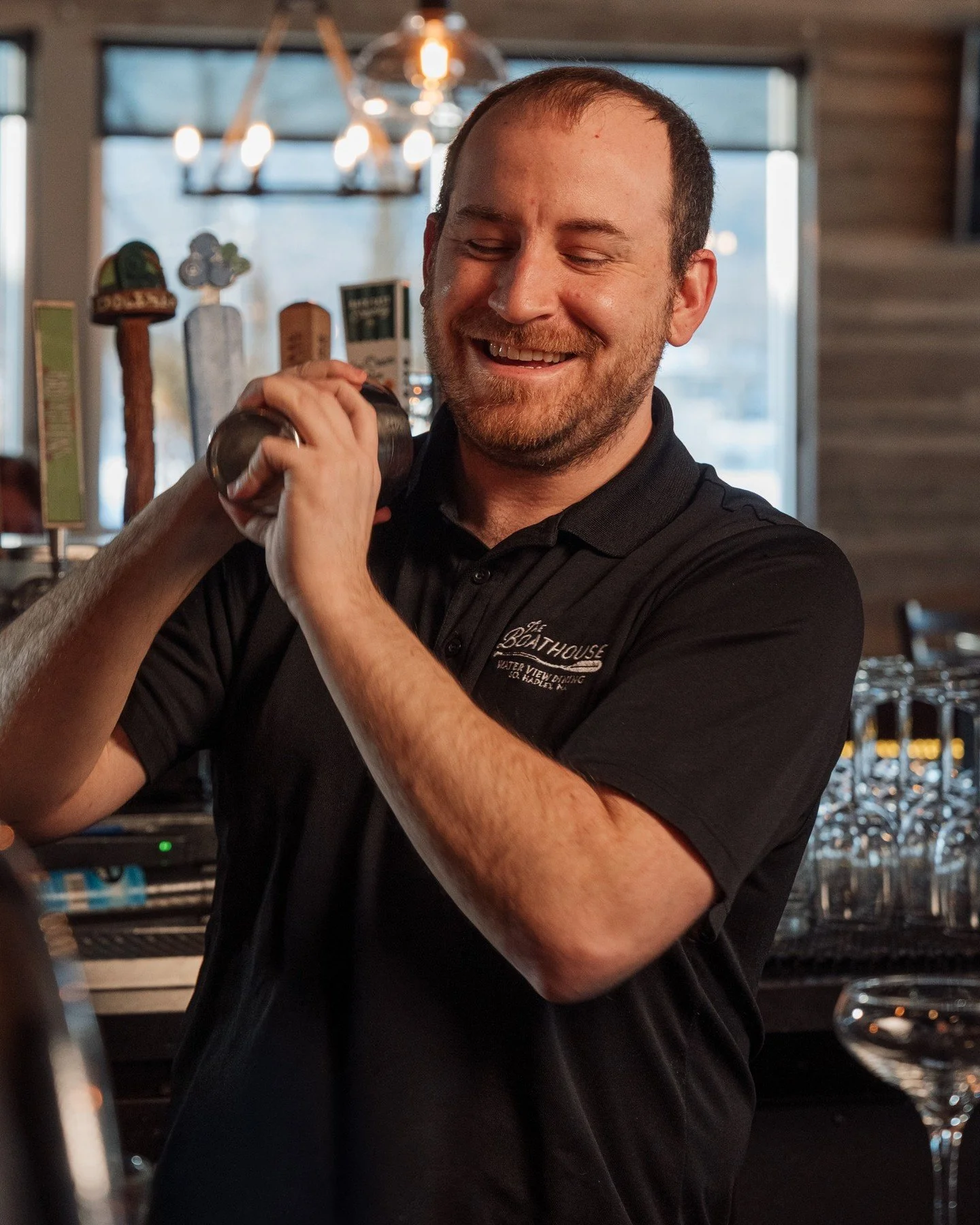 Chris is showing us how it&rsquo;s done 🍸☕
Stop by The Boathouse and let the weekend begin!

#TheBoathouse #Martinis
