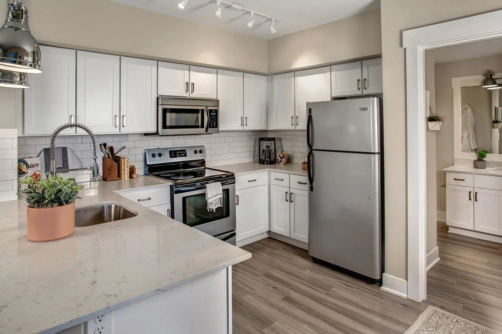 310 Kitchen.webp