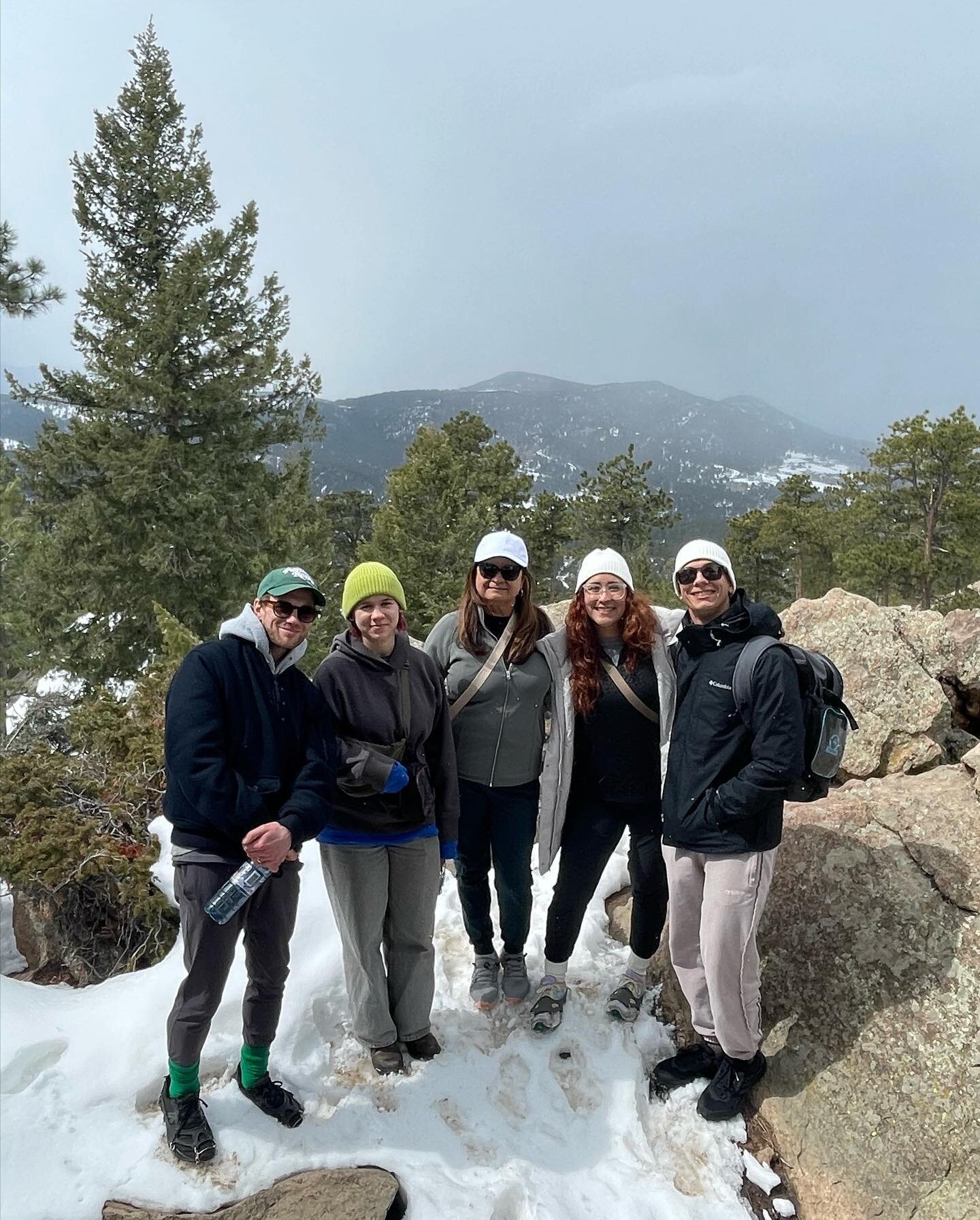 It&rsquo;s getting warmer and we can&rsquo;t wait to hike with you!! #hikingintherockies #coloradohiking #coloradohikes #coloradohikingtrails #colorado #denver #denvercolorado #thingstodoindenver #nature #fit #outdoors #hike #travel #adventure #explo