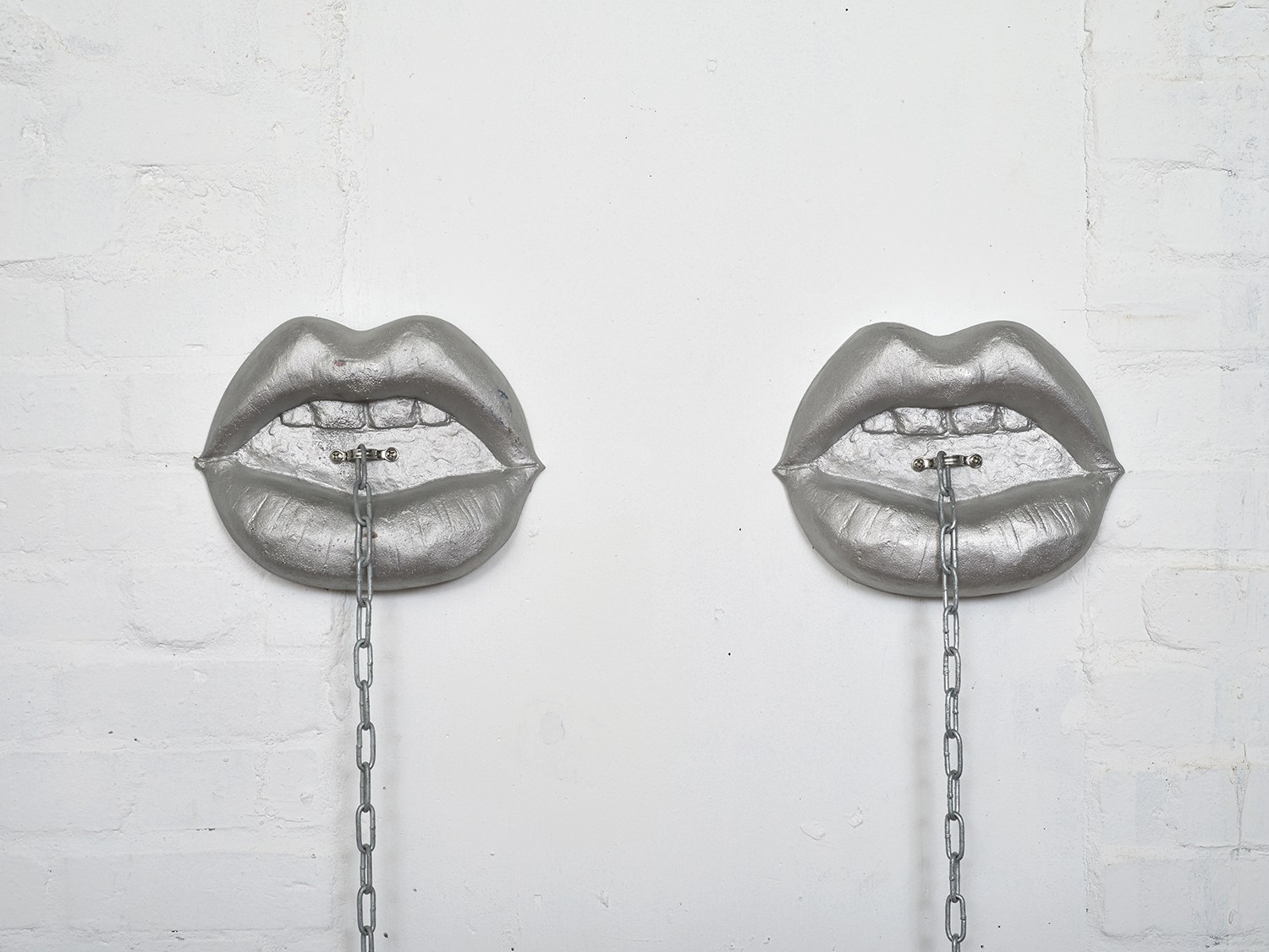  Liz Craft,  Between You &amp; Me (I - V) , 2018, Aluminum, steel chain, Pair of mouths: 28 x 21.5 x 5.7 cm / 11 x 8.5 x 2.25 in each, Chain dimensions variable 