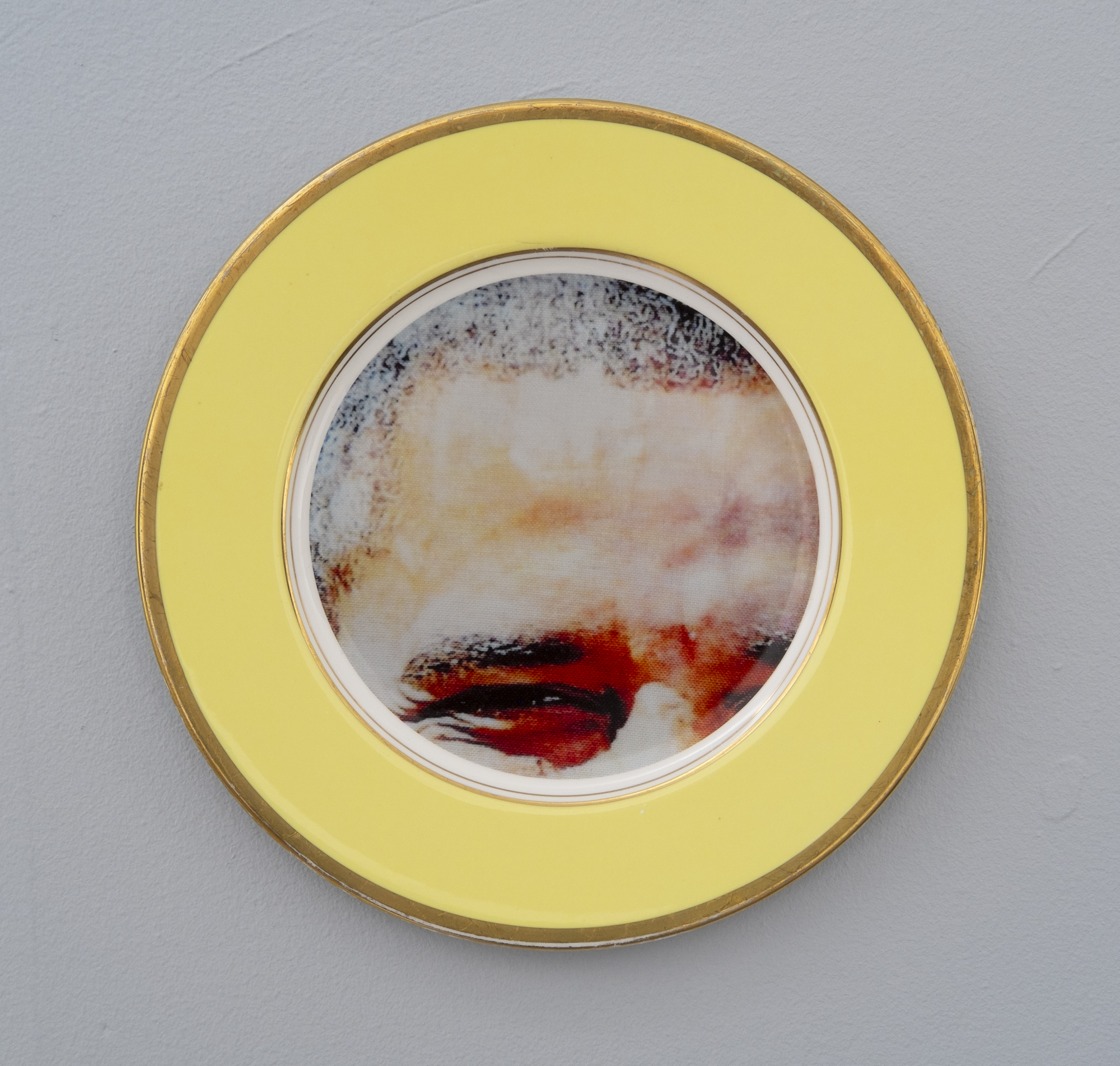  Bean Gilsdorf,  Barack Obama,  2018, Ceramic plate, 10.5 inch diameter 