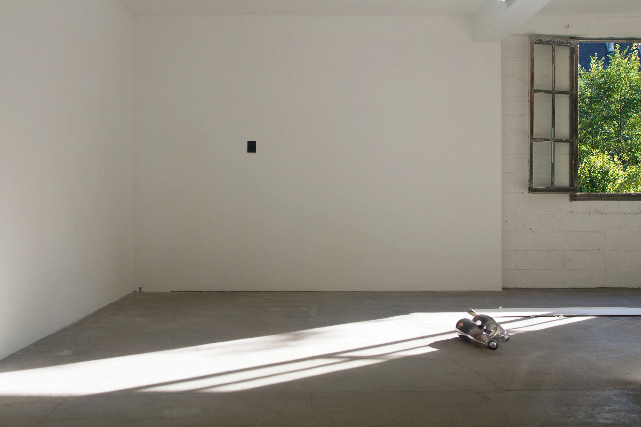 3_Installation View.jpg
