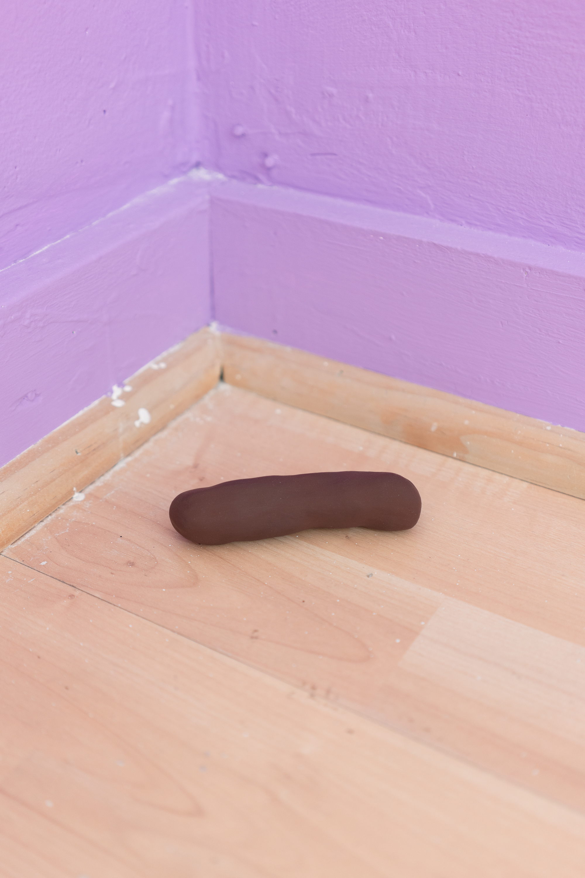  Stephanie Rohlfs,  Turd , 2018, Painted ceramic, 4 x 1 x 1 in. 