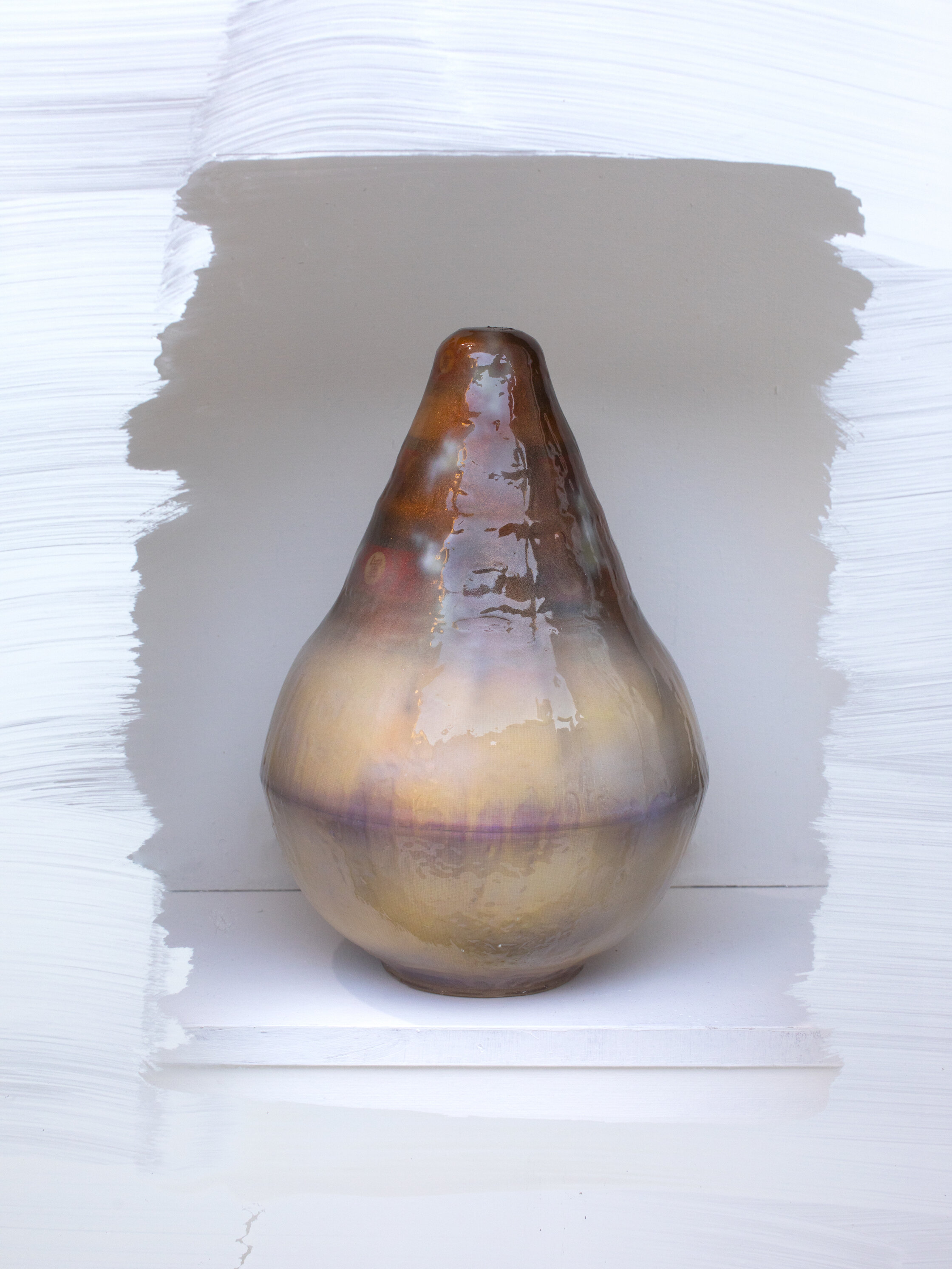  Kim Farkas,  10-09 , custom composites, melamine bowls, 26 x d.17 cm, 2019  