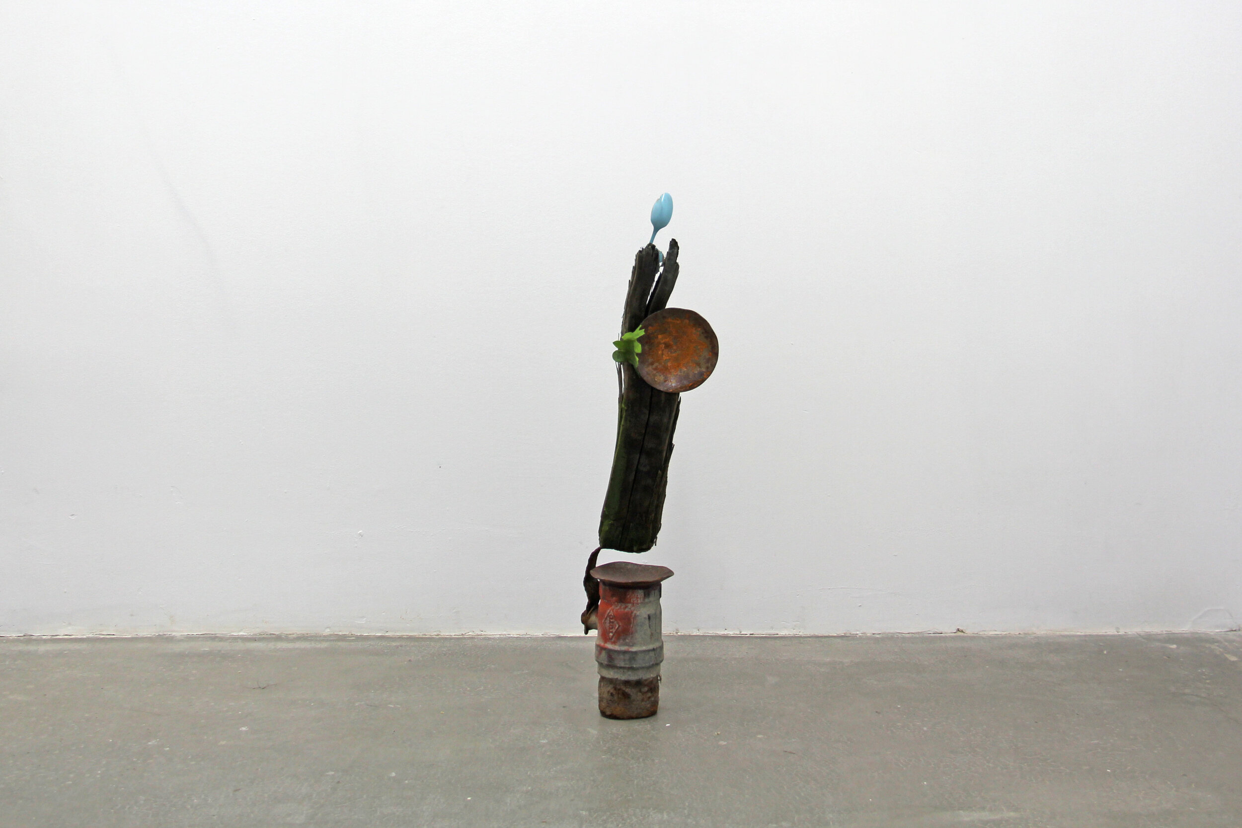  Georgia Dickie,  ToolHog , 2020, Found objects and paint, 24.25 x 7 x 4 in (61.6 x 17.8 x 10.2 cm)  