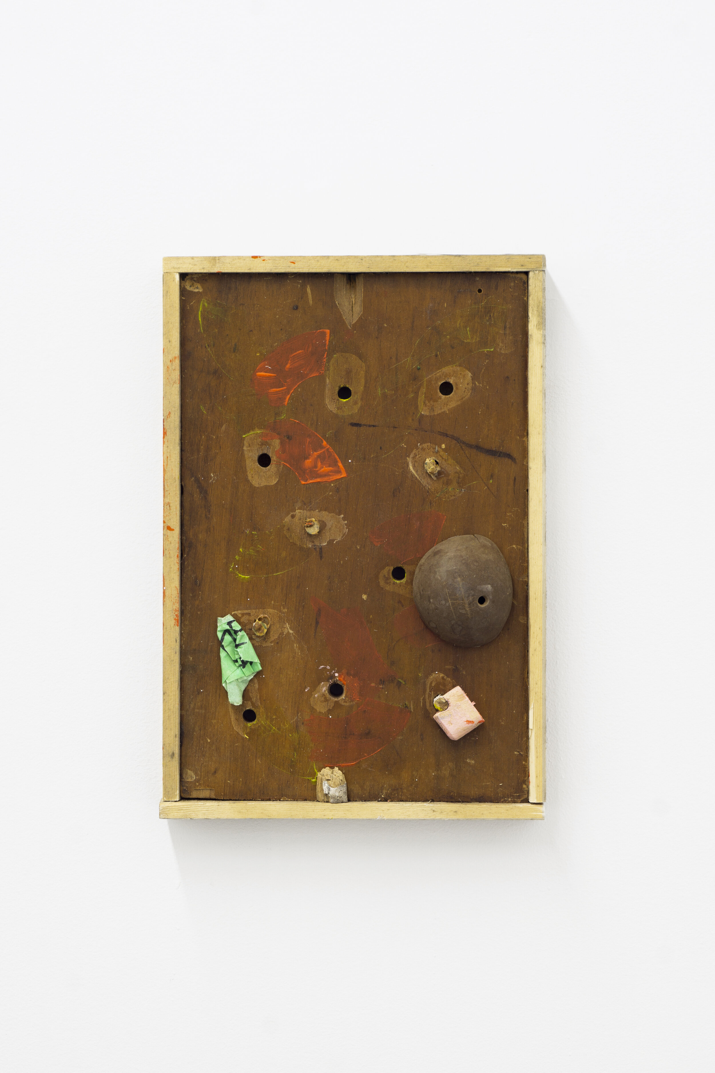  Georgia Dickie,  Bulb , 2021, Found objects and wood, 12.75 x 8.75 x 2.5 in (32.4 x 22.2 x 6.4 cm)  
