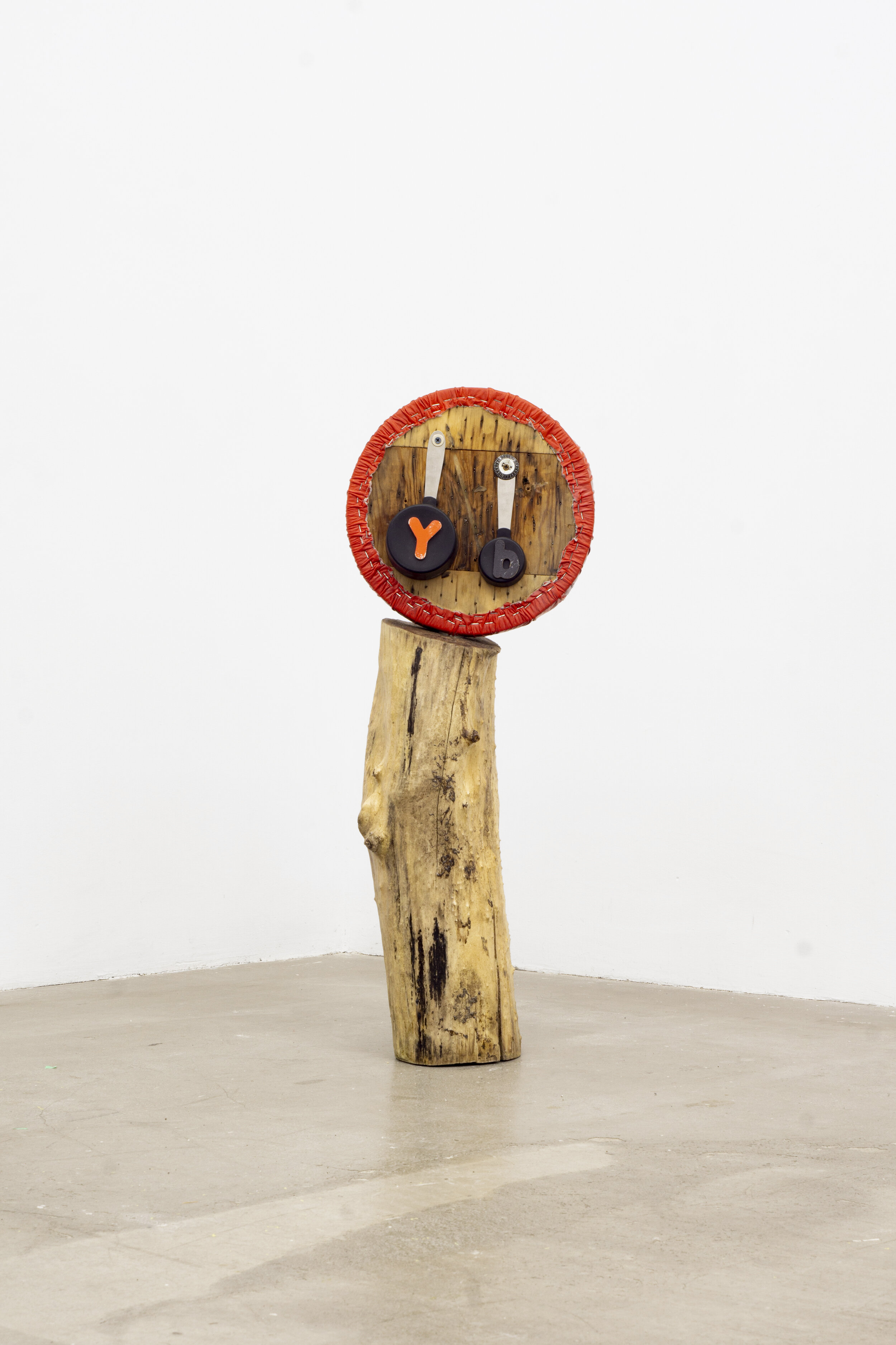  Georgia Dickie,  In awe of plum loin , 2021, Found objects, stool cushion seat, measuring cups, wood, and wood stain 33 x 12 x 8 in (83.8 x 30.5 x 20.3 cm)   