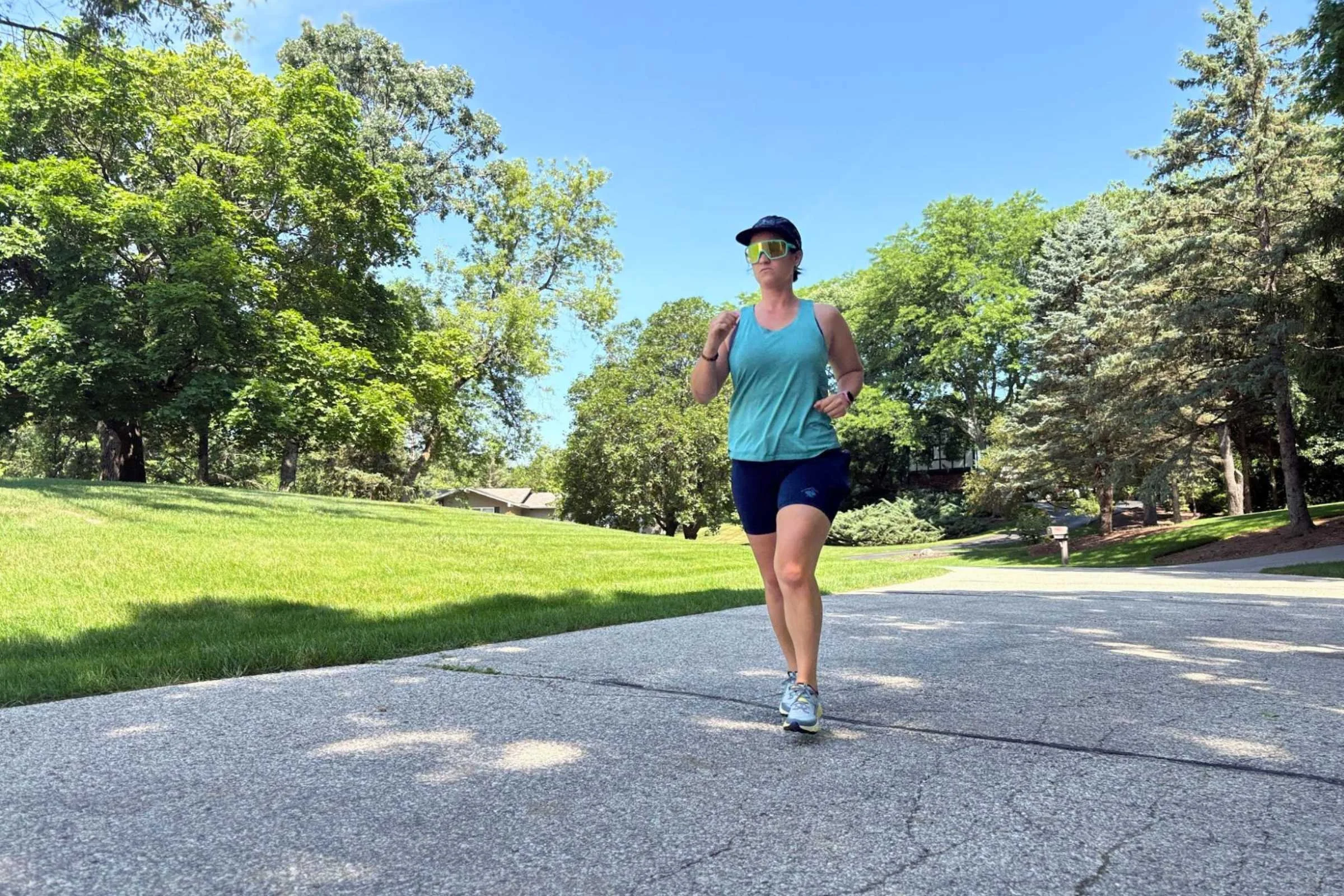 The Rabbit Leggy Smashems combine a mid-rise waistband with low-to-mid compression, and are ideal for short to medium distances.