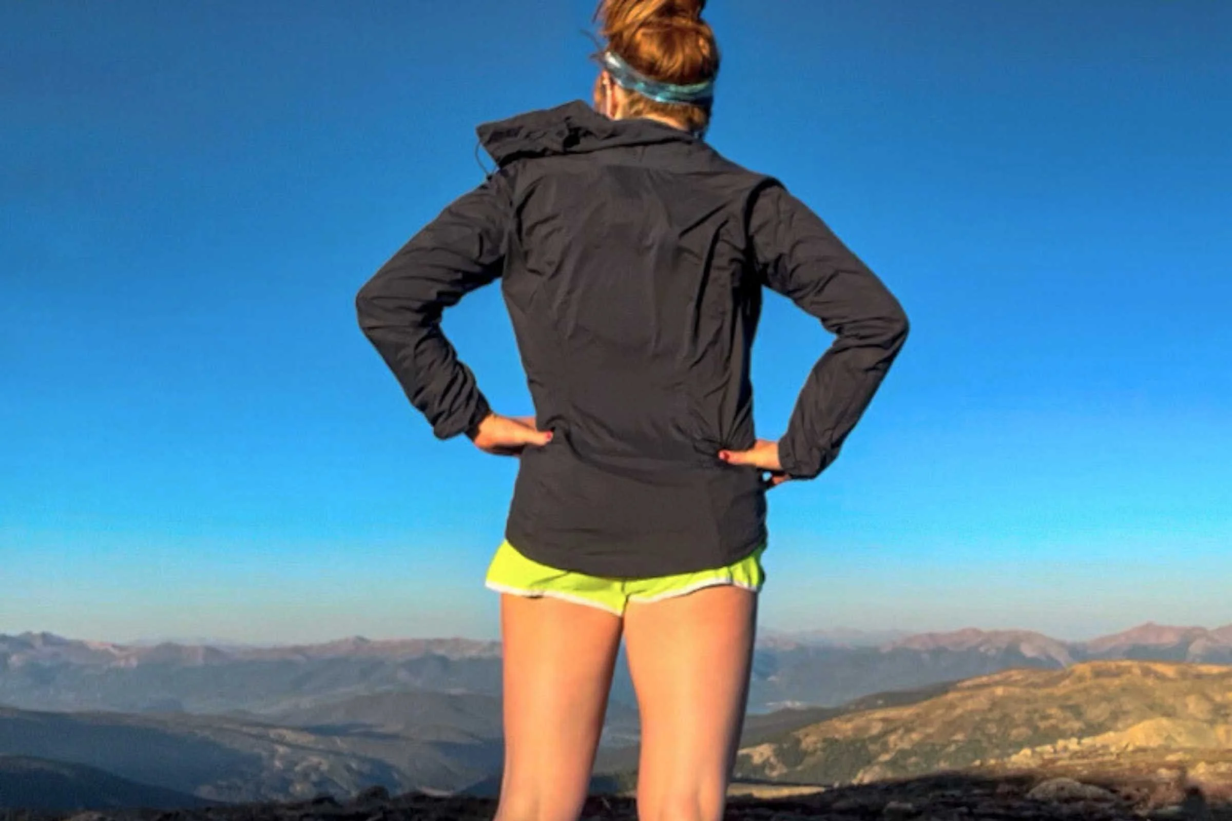 The Houdini Air has a dropped hem in the back that makes it well suited for anyone who wants to make sure their wind shirt doesn’t ride up.