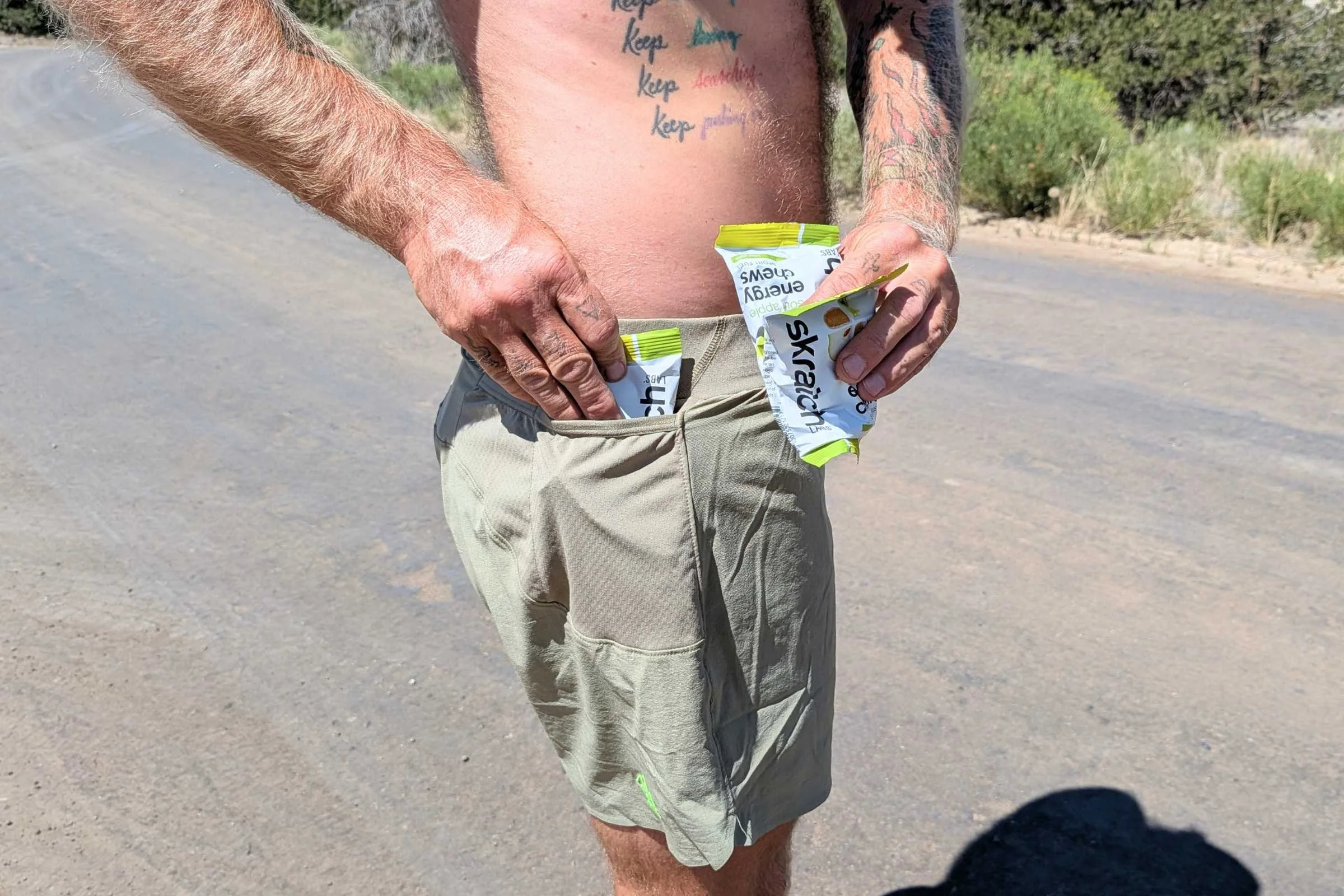The rabbit FKT shorts can carry more energy gels than any other shorts we tested