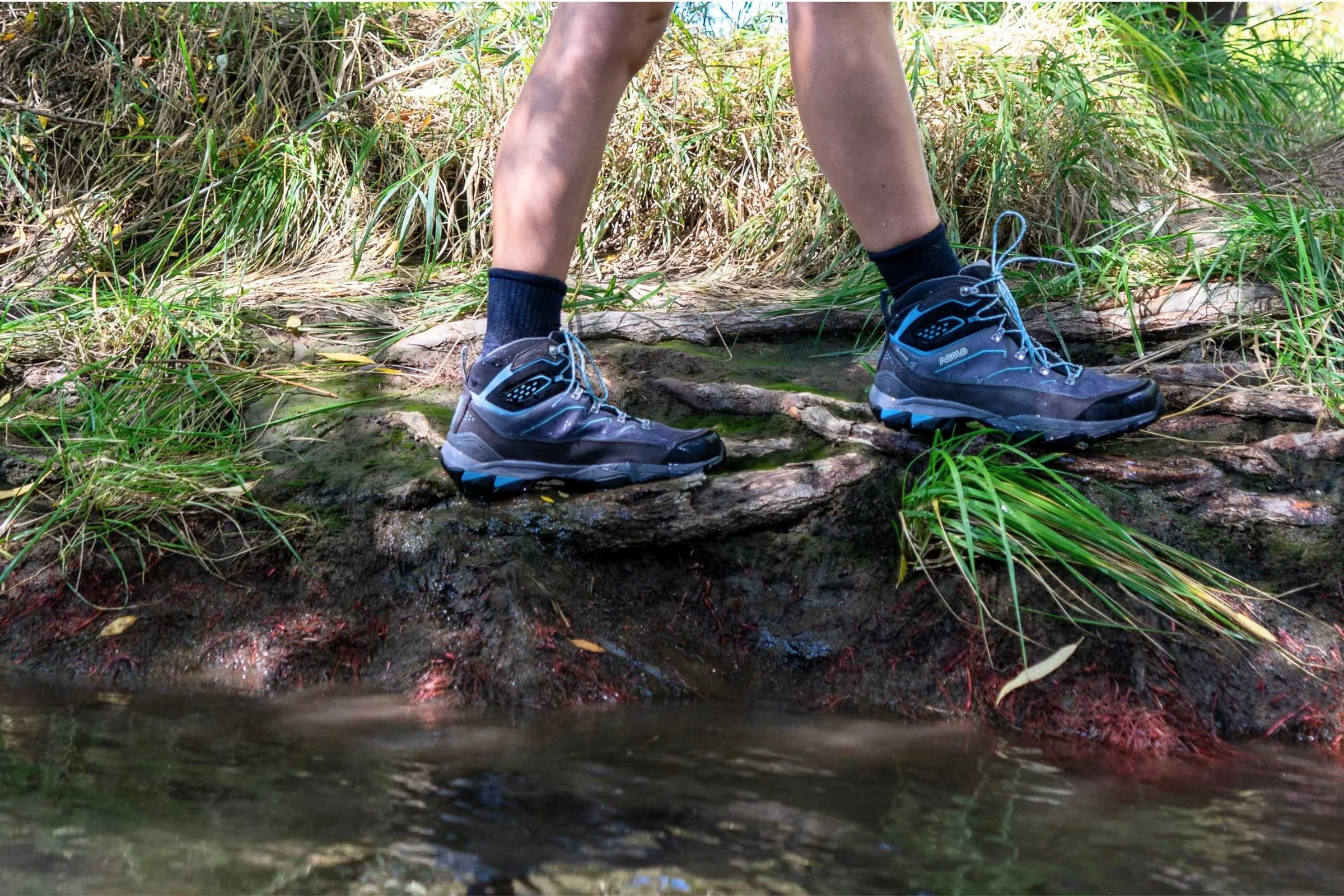 Hiking on a bank with the Asolo Acadia