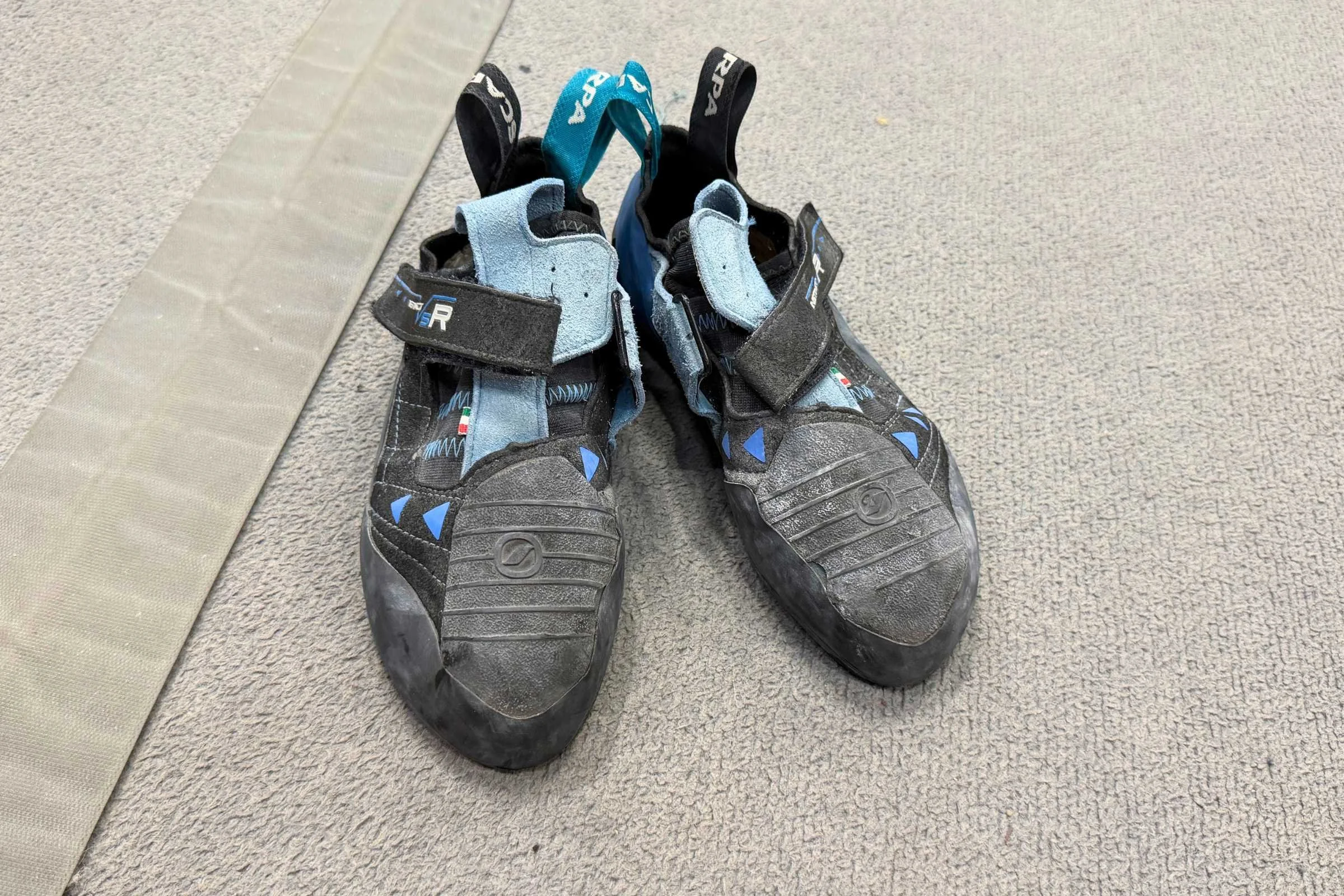 The heel might be too wide for some, and their aggressive design isn’t comfortable.