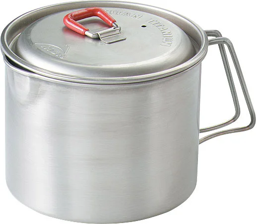 The MSR Titan kettle has a sturdy lid that most users find very convenient.