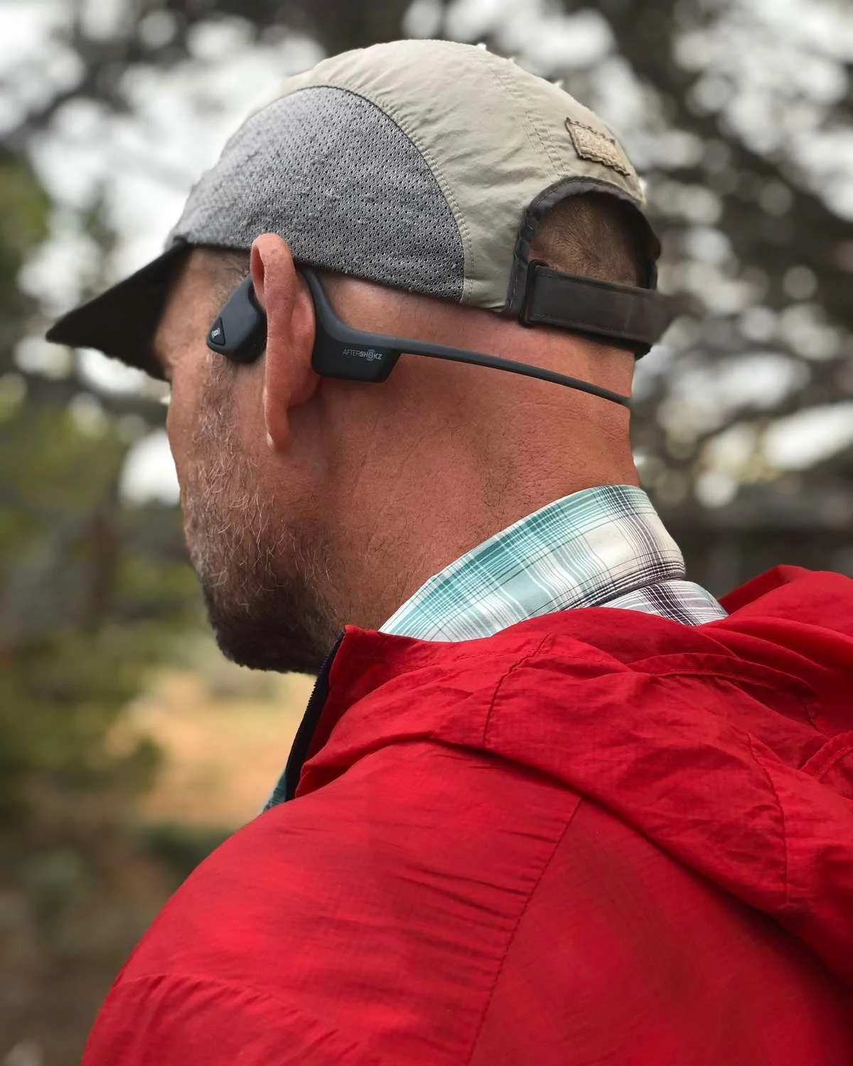 Aftershokz+Trekz+Air+on+Arizona+Trail.jpg