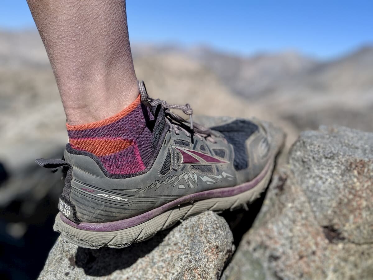 Darn Tough Hiker 1/4 Sock Cushion Womens Walking Socks 