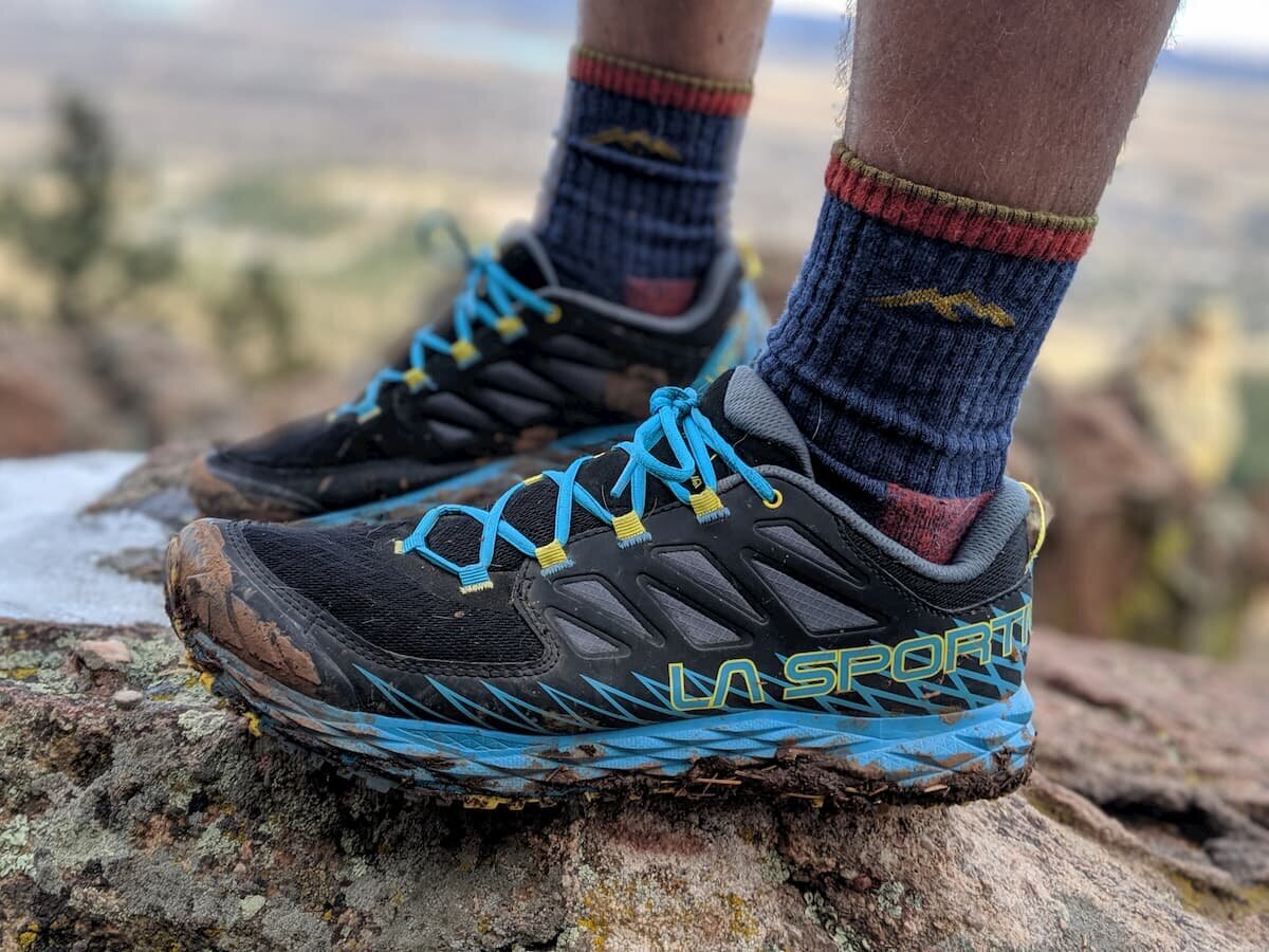 Walking Black / Red Hiking Trekking Blue Camping Socks for Men & Women Alpaca Mid Crew Socks