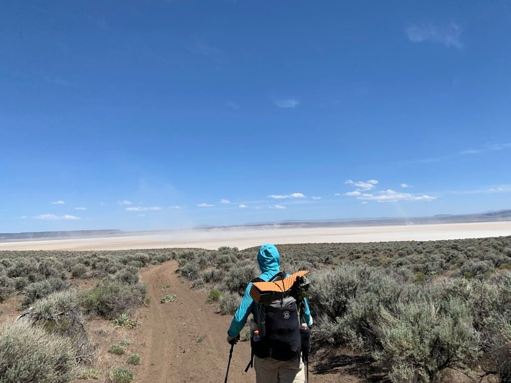 approaching-alvord-desert-on-oregon-desert-trail.jpg