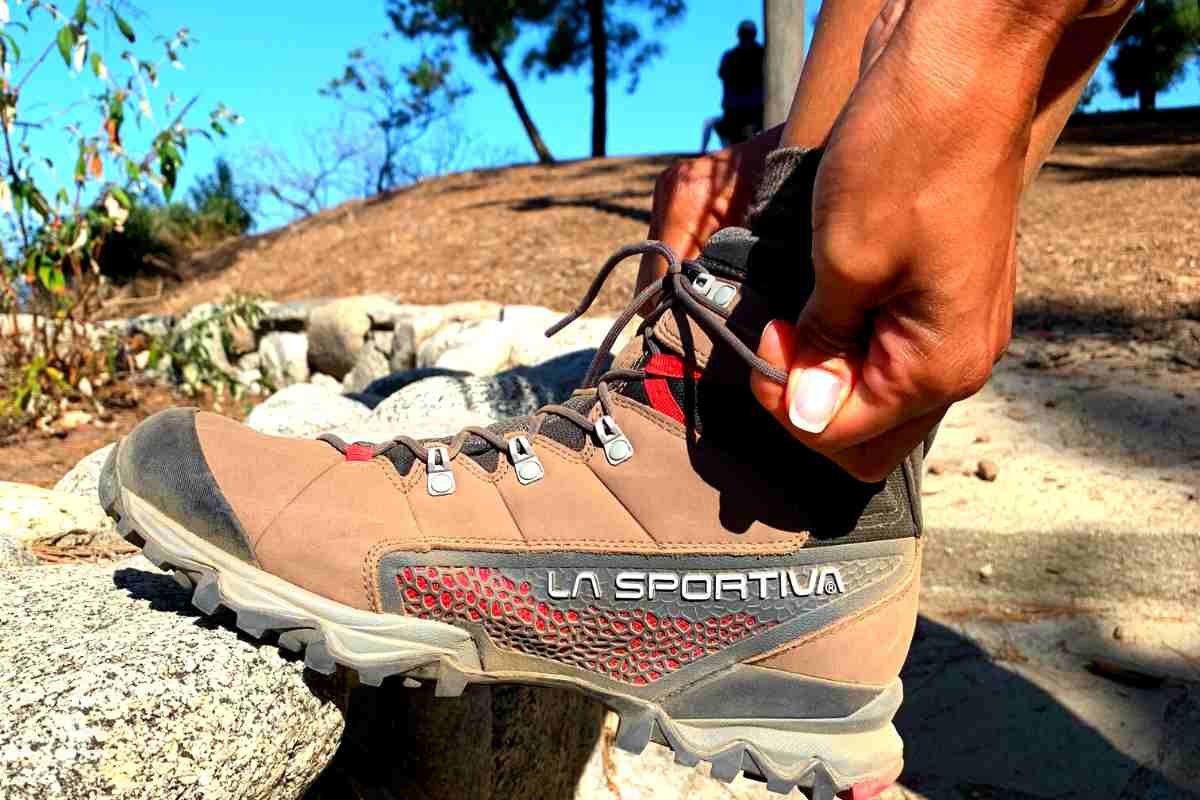 Kip Structureel rechter 12 Best Lightweight Hiking Boots of 2023 - Tested & Reviewed