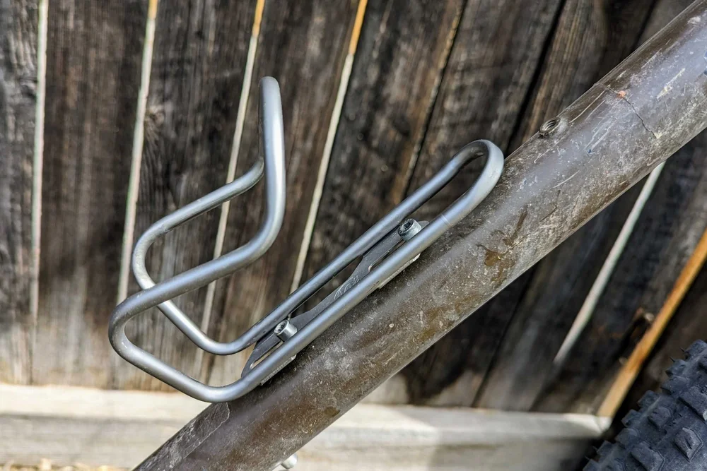 How to Mount Water Bottle Cage to Rack: Step-by-Step Guide