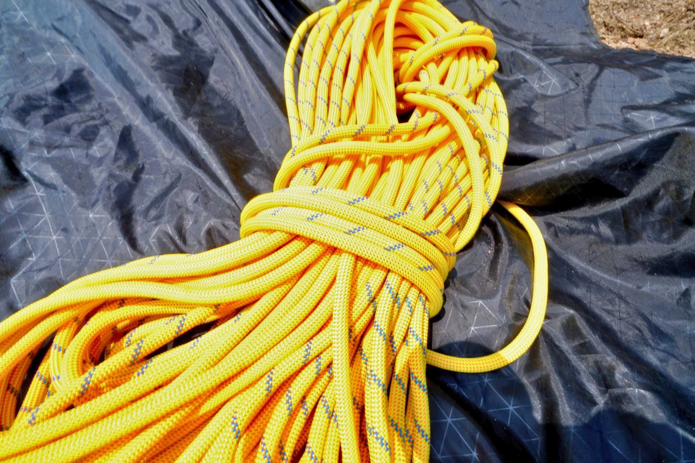 The colors and different patterns on the Sterling IonR climbing rope makes it easy to see the rope against all backgrounds and to find the middle of the rope when belaying and rappelling.