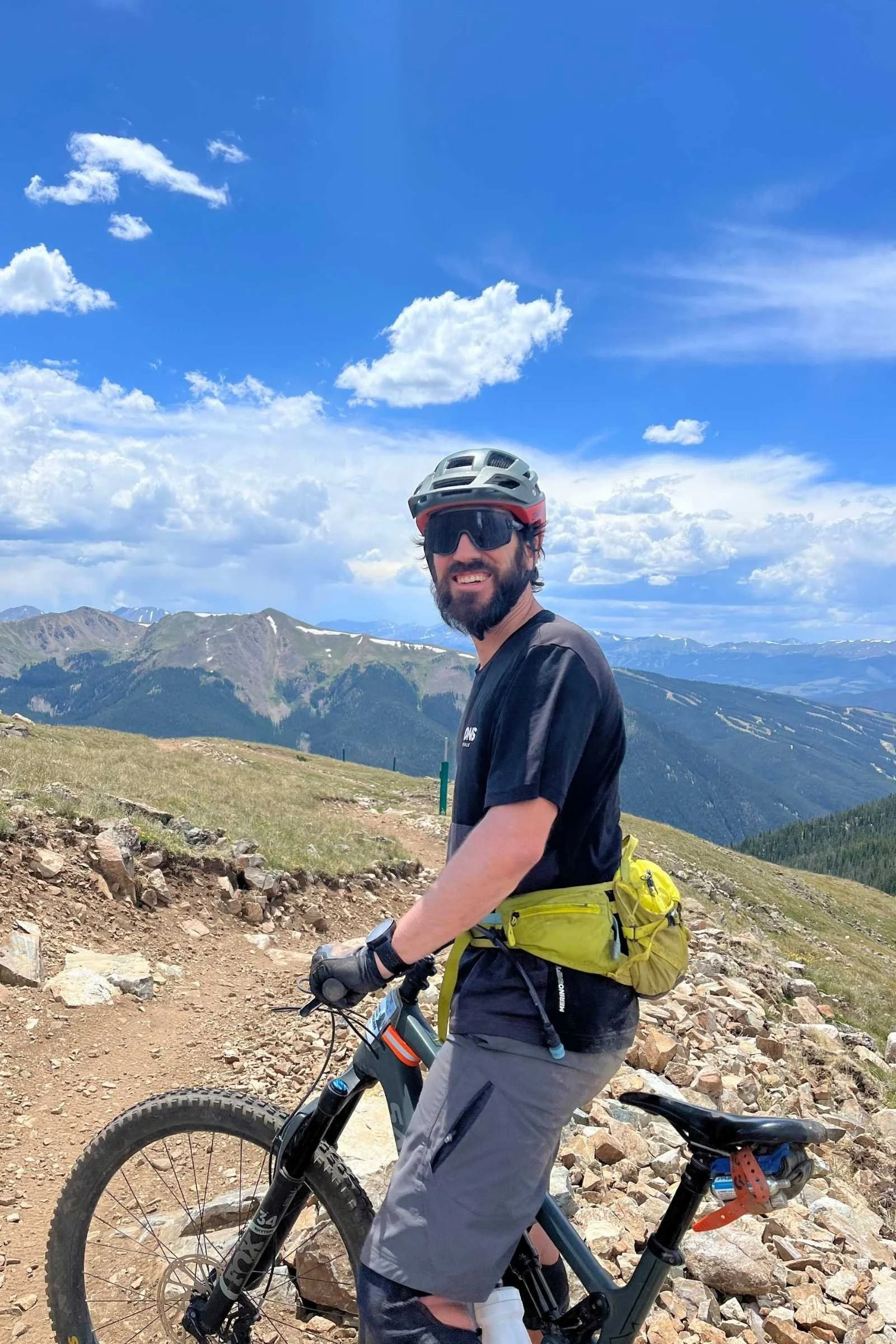 Jon, our primary men’s tester, has been riding in the Tarn jersey for years and it’s still his favorite. Photo by Stasia Stockwell.