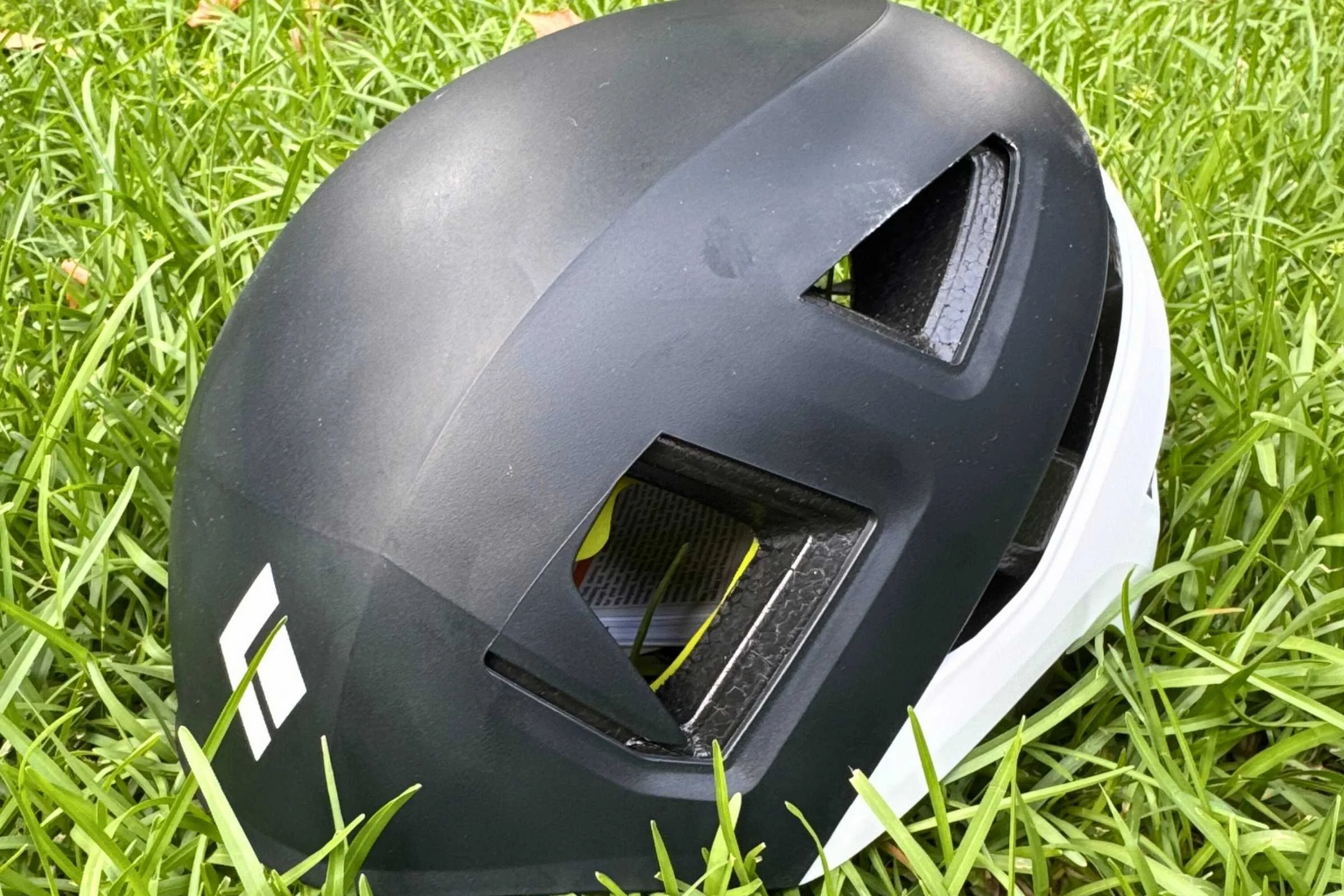 Black Diamond Capitan Helmet